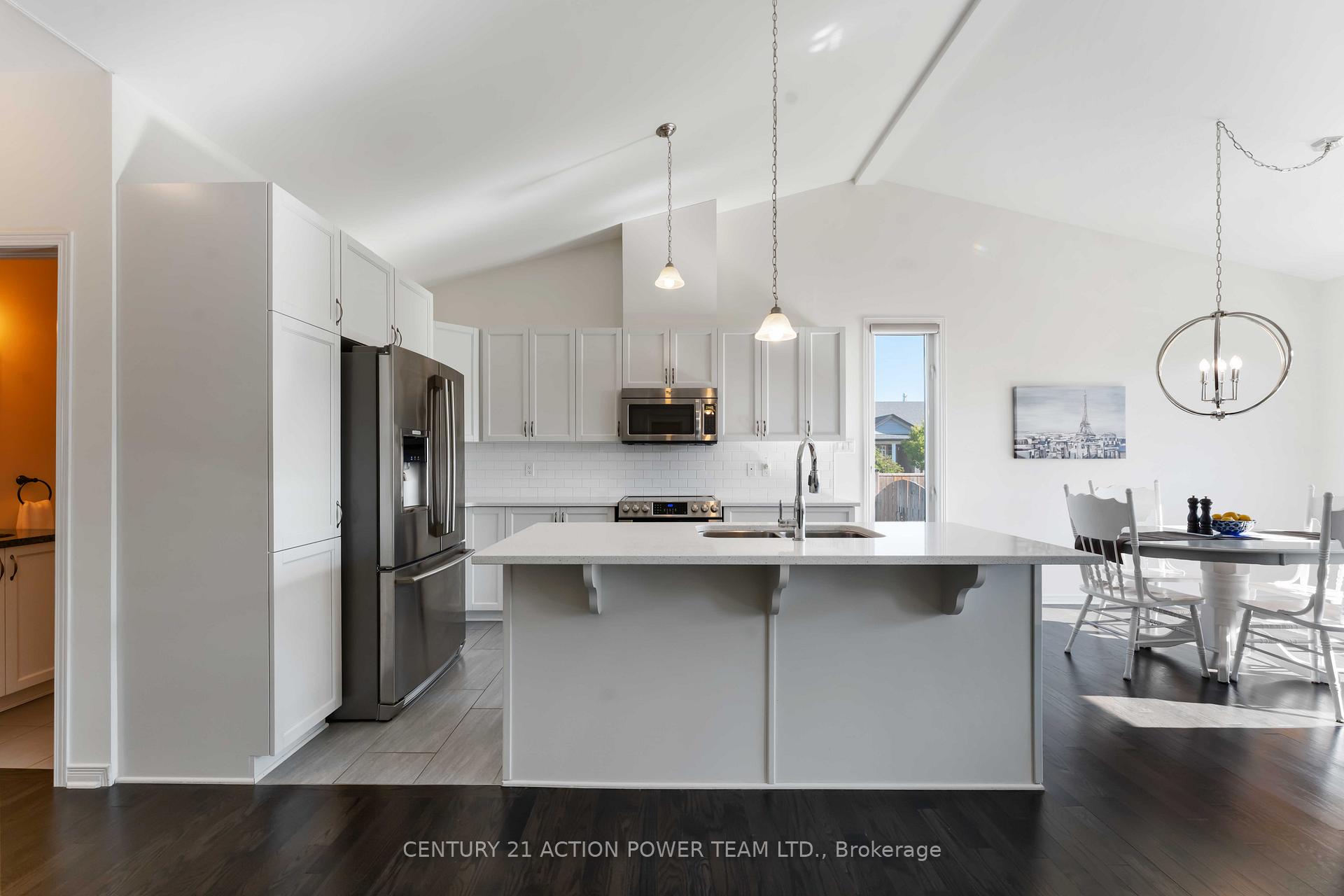 Photo 8 of 222 Cedarstone Street, Ottawa, Richmond — HOMEH