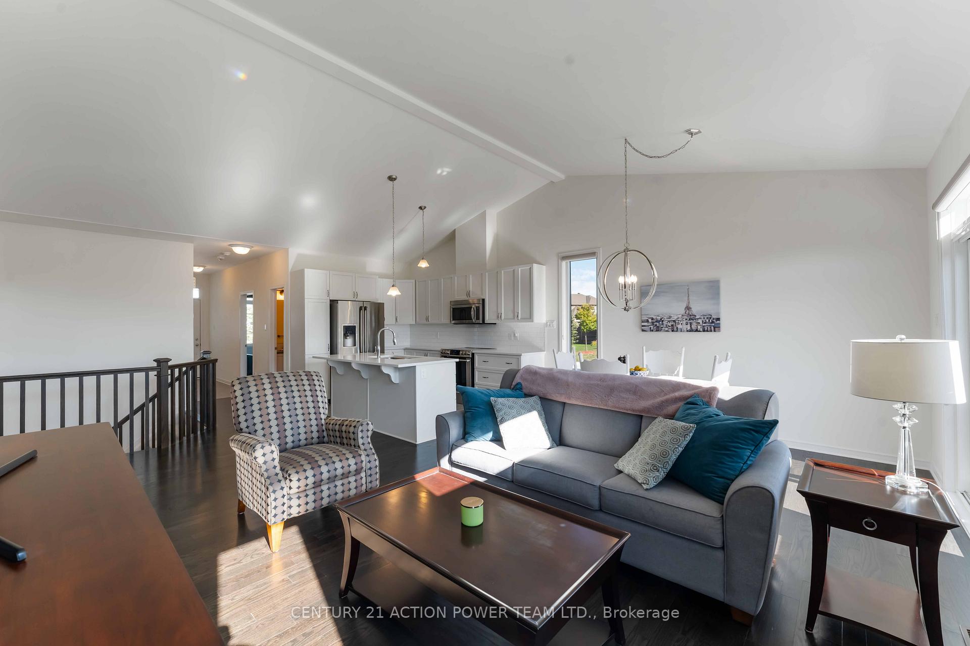 Photo 17 of 222 Cedarstone Street, Ottawa, Richmond — HOMEH