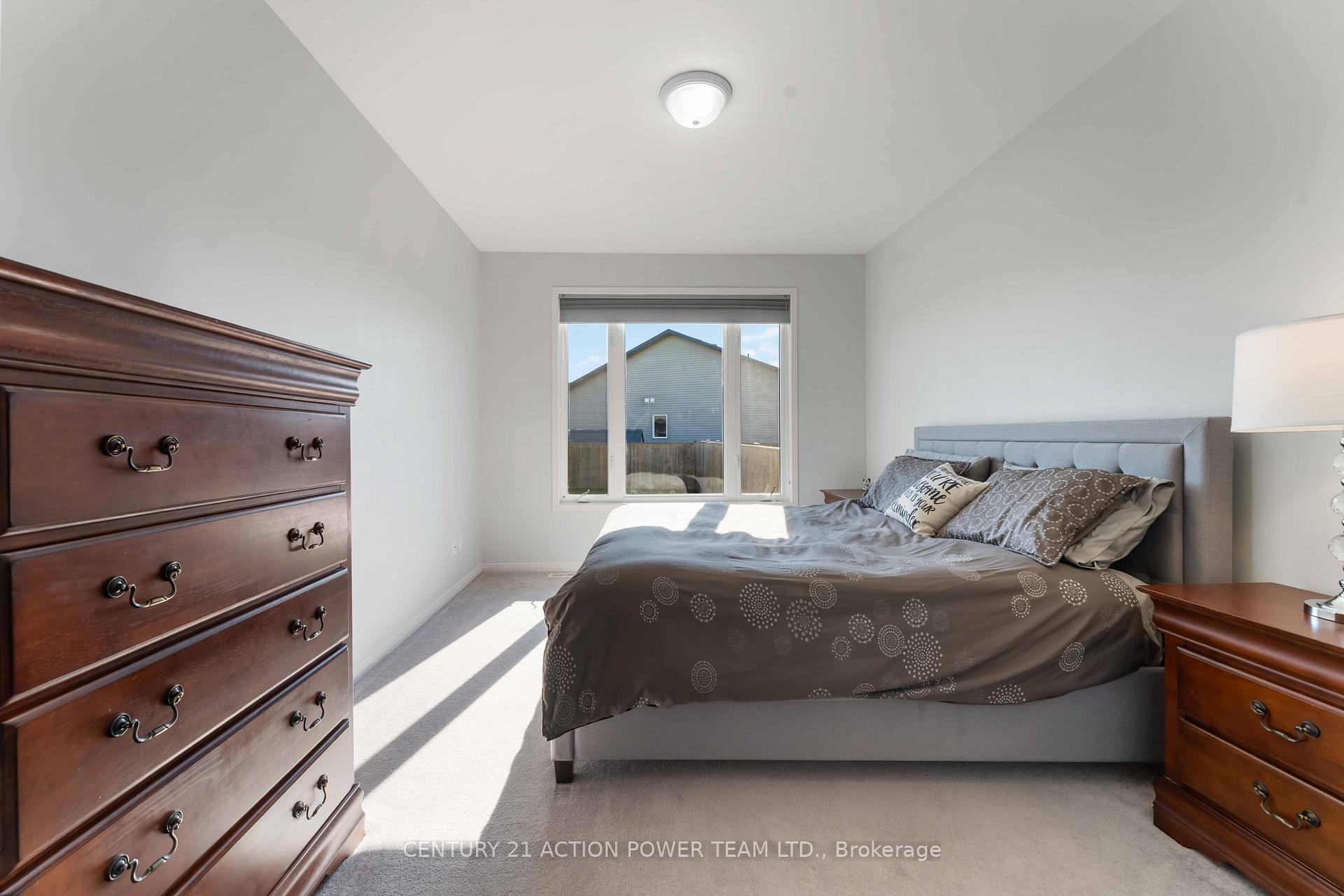 Photo 20 of 222 Cedarstone Street, Ottawa, Richmond — HOMEH