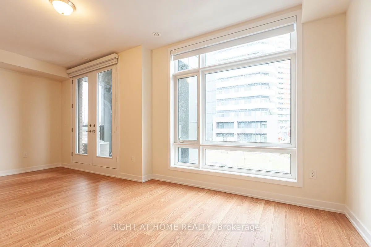 Photo 15 of 42 Dandara Gate, Vaughan, Steeles West Industrial — HOMEH