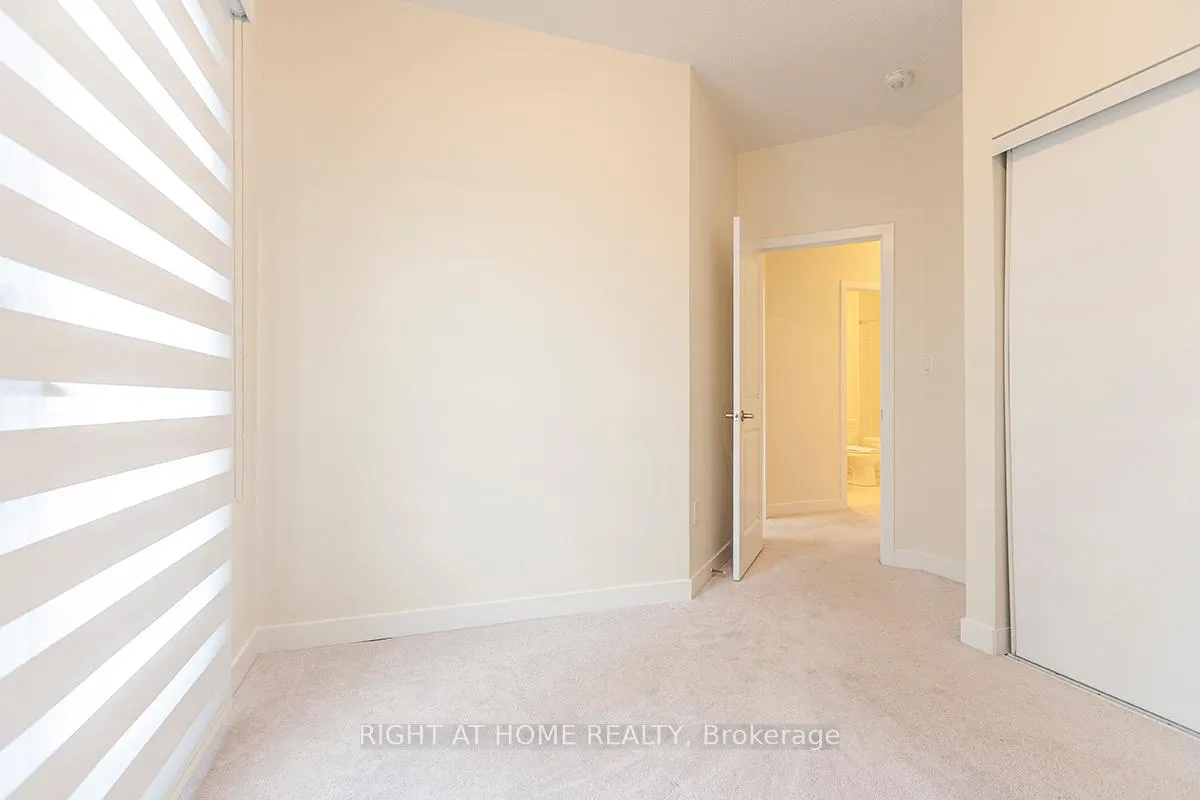 Photo 28 of 42 Dandara Gate, Vaughan, Steeles West Industrial — HOMEH