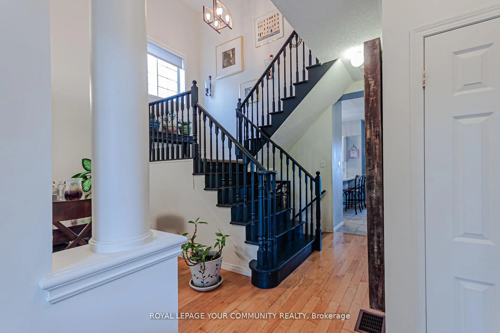 Photo 6 of 1516 Skyview Street, Oshawa, Taunton — HOMEH