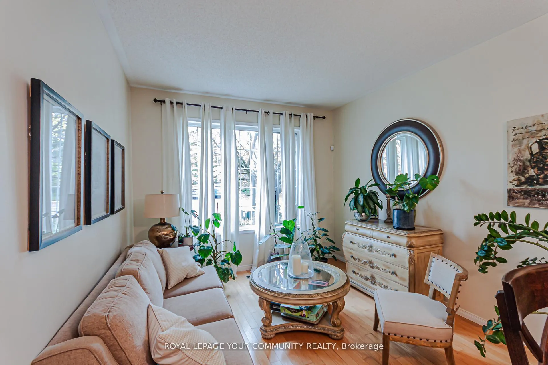 Photo 8 of 1516 Skyview Street, Oshawa, Taunton — HOMEH