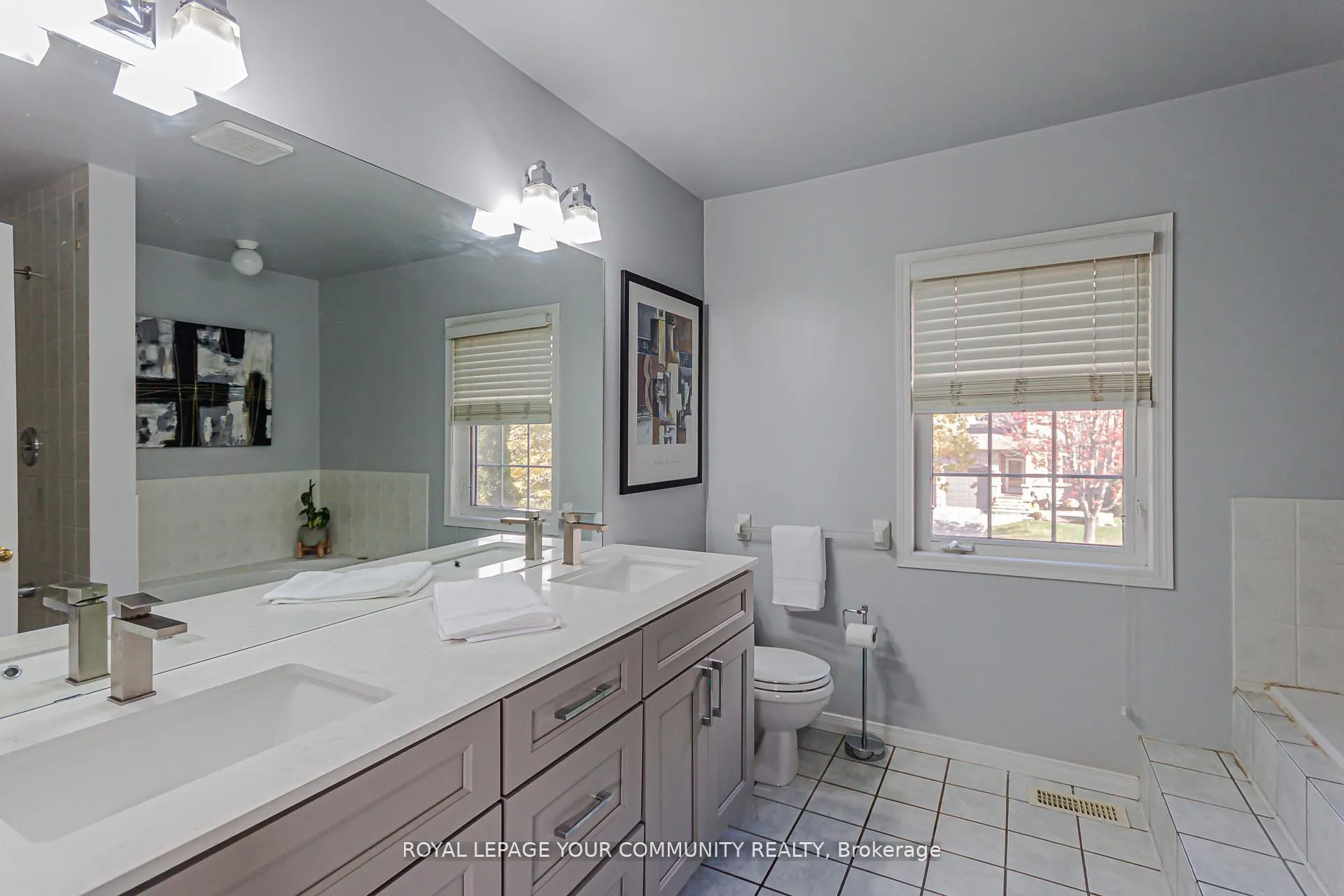 Photo 27 of 1516 Skyview Street, Oshawa, Taunton — HOMEH