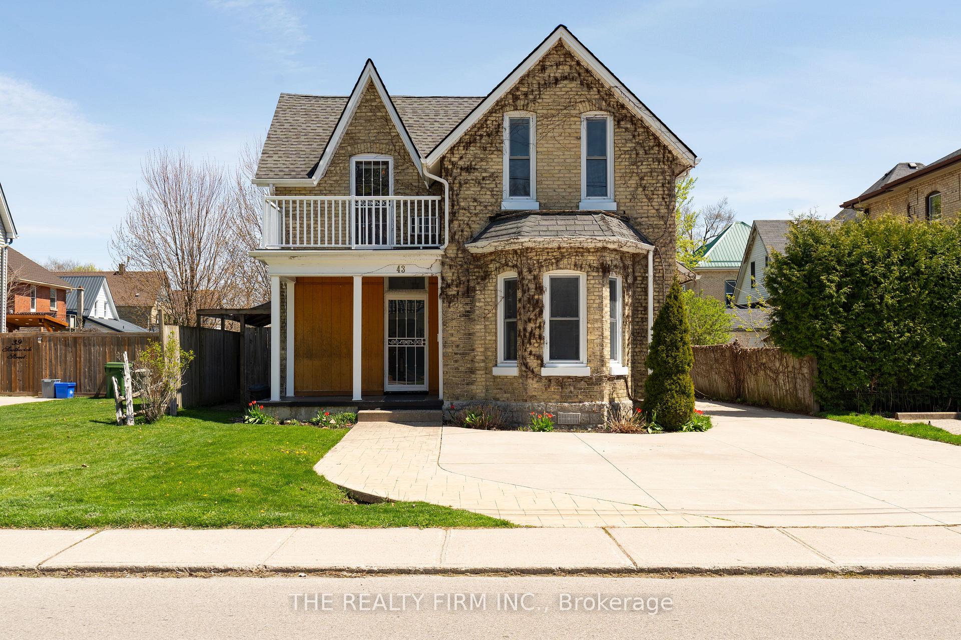 Photo 2 of 43 Southwick Street, St. Thomas — HOMEH