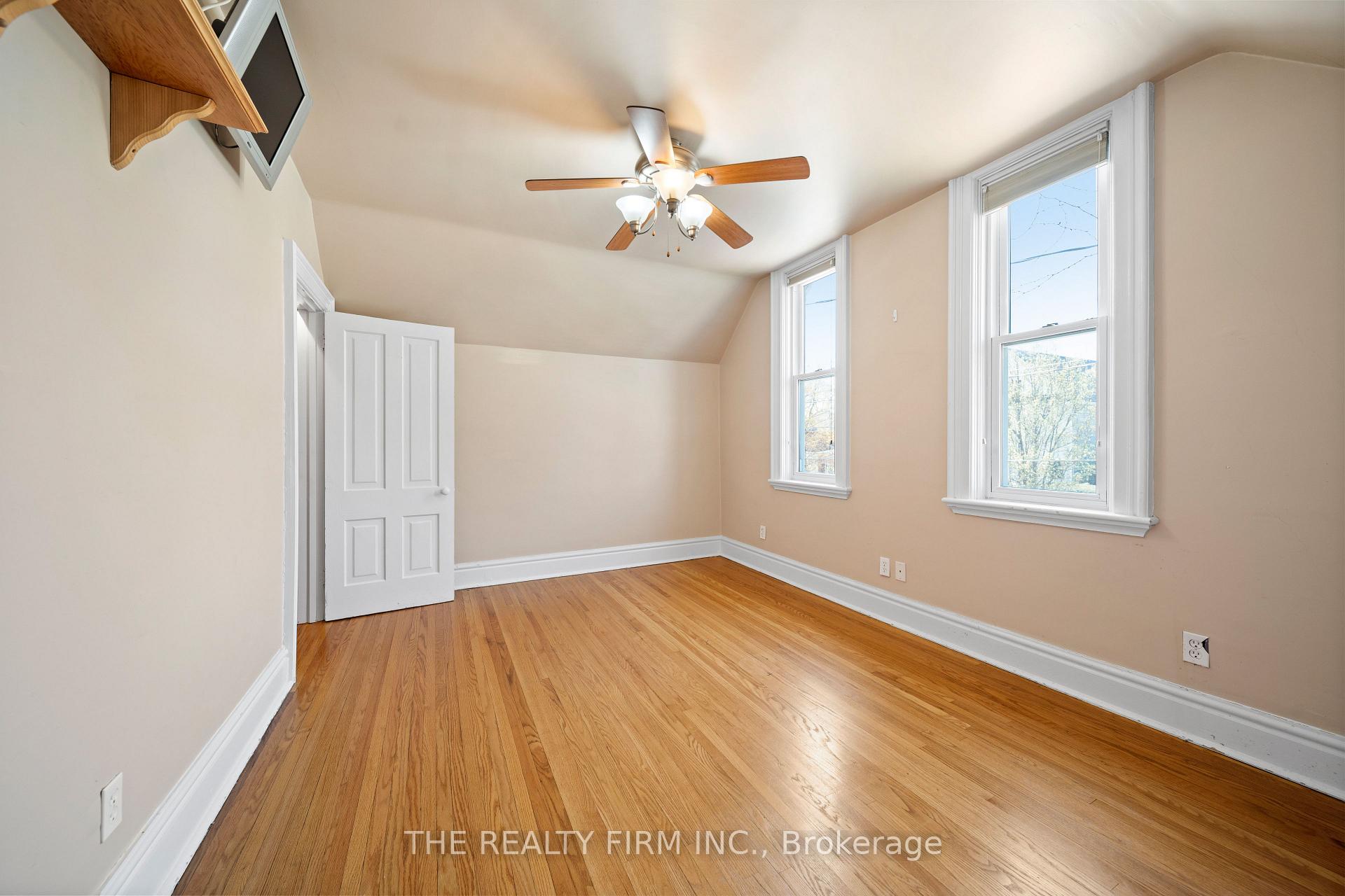 Photo 18 of 43 Southwick Street, St. Thomas — HOMEH