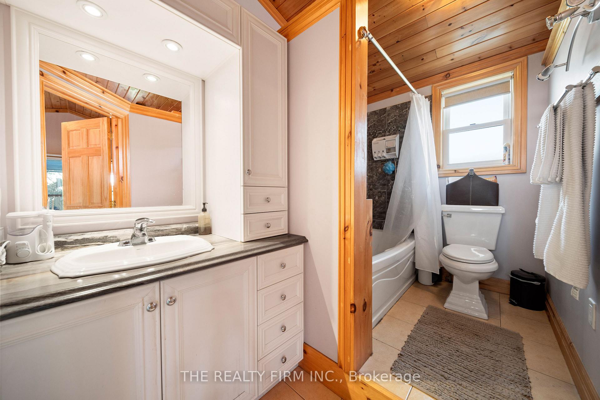 Photo 33 of 43 Southwick Street, St. Thomas — HOMEH