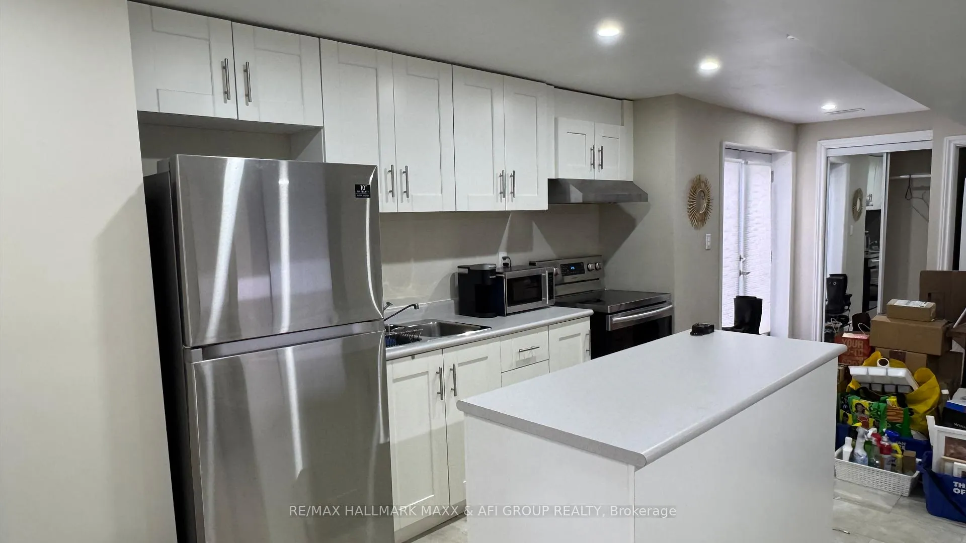 Photo 21 of 661 Mcgregor Farm Lower Trail, Newmarket, Glenway Estates — HOMEH