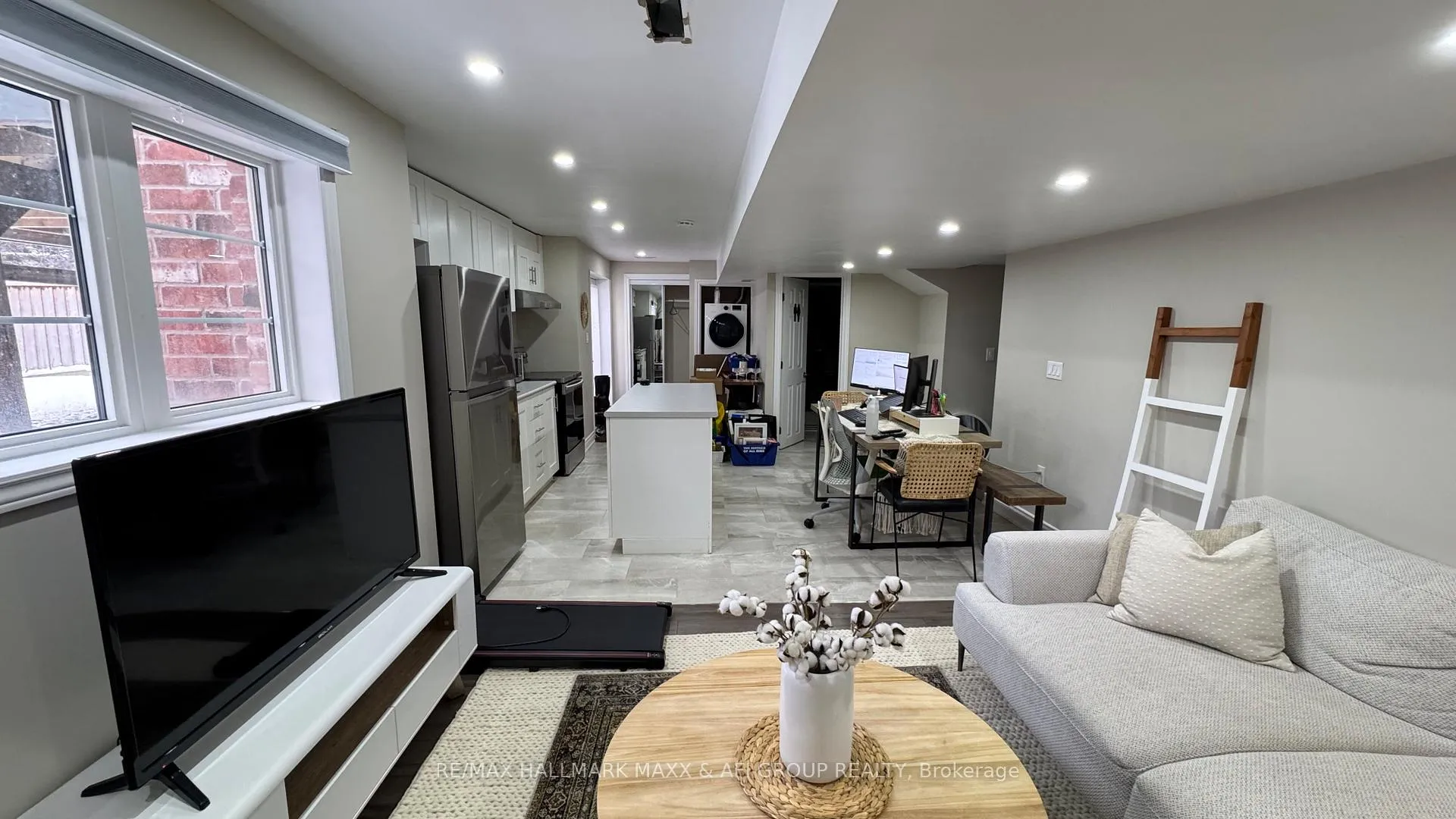 Photo 23 of 661 Mcgregor Farm Lower Trail, Newmarket, Glenway Estates — HOMEH