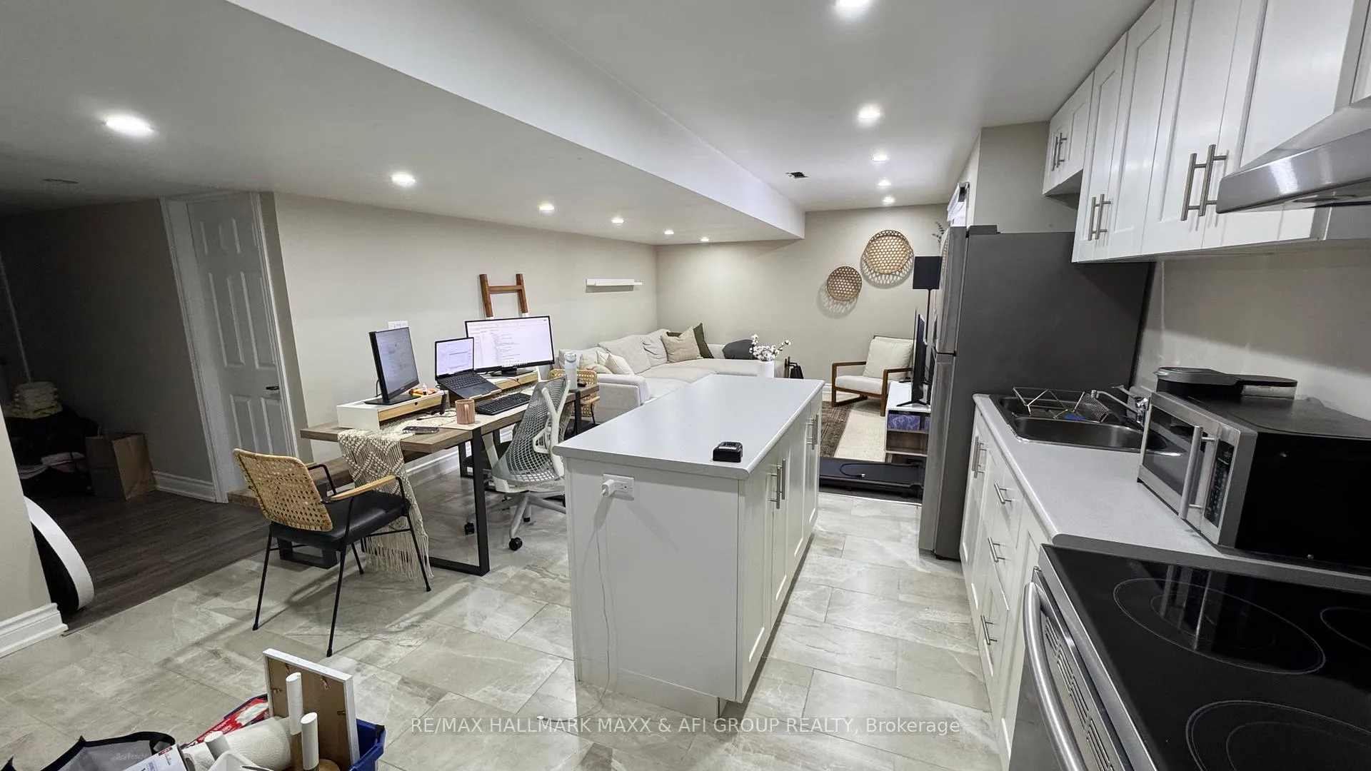Photo 27 of 661 Mcgregor Farm Lower Trail, Newmarket, Glenway Estates — HOMEH