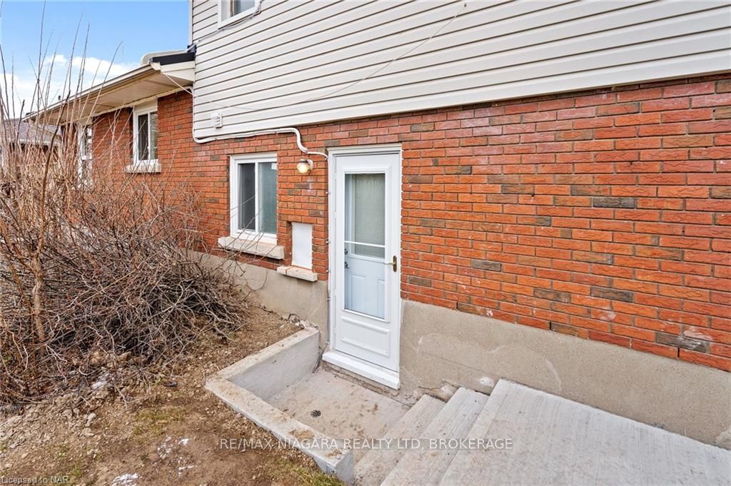 Photo 11 of 14B Glencairn Drive, St. Catharines, Bunting/Linwell — HOMEH