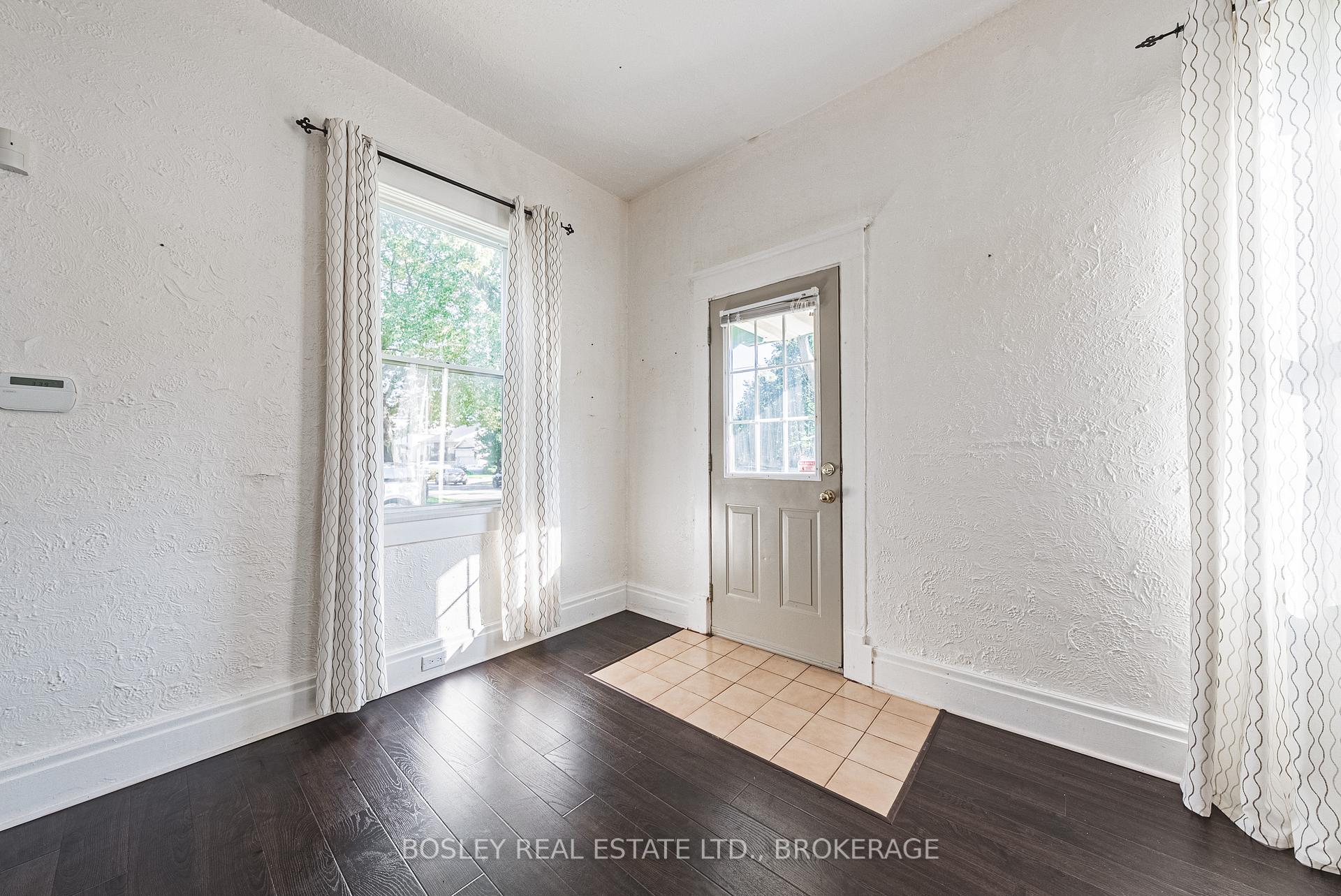 Photo 5 of 14 George Street, St. Catharines, Downtown — HOMEH