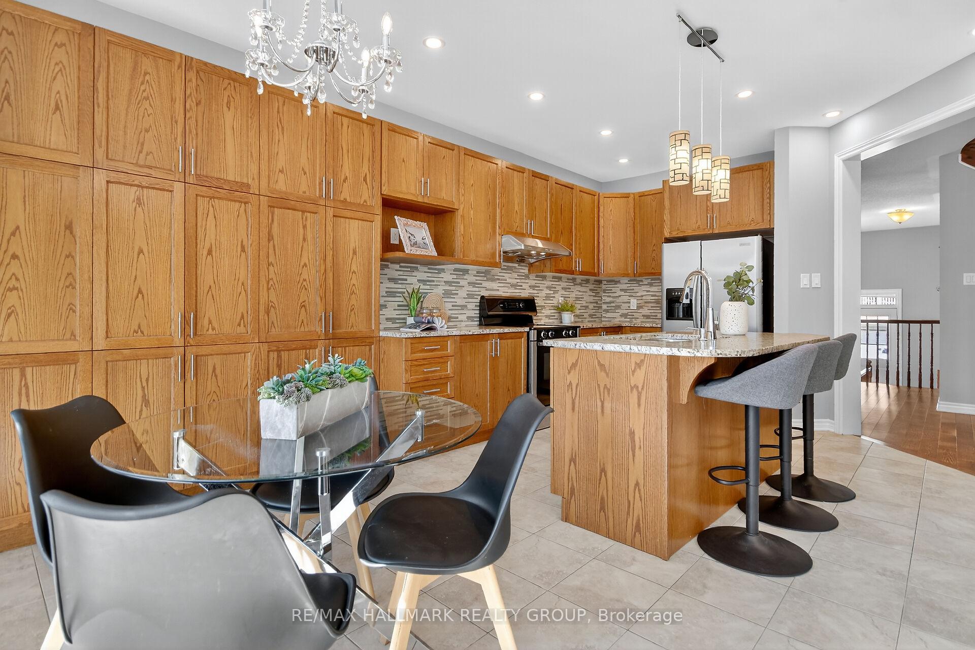 Photo 13 of 372 Gallantry Way, Ottawa, Stittsville (North) — HOMEH