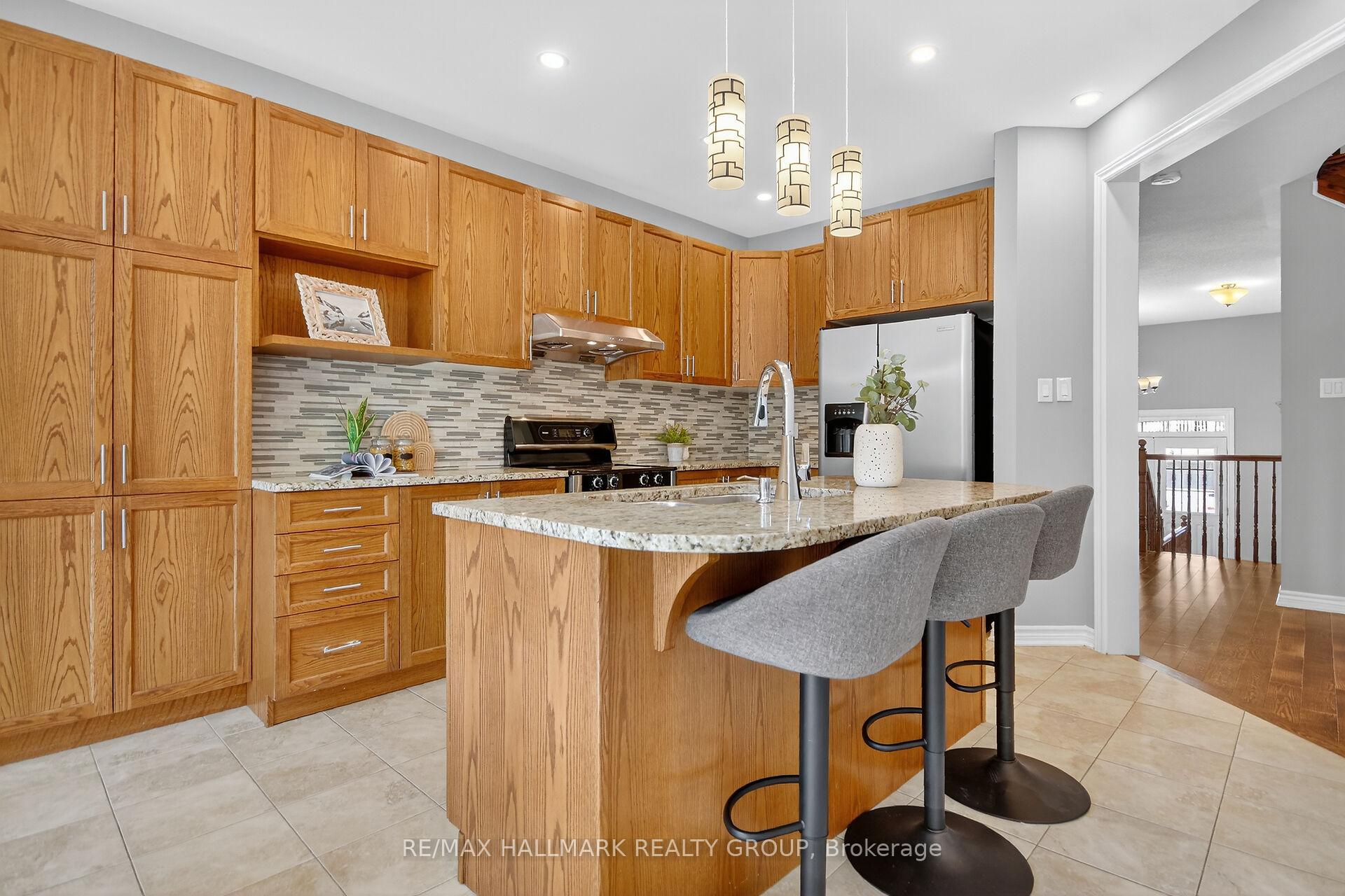 Photo 14 of 372 Gallantry Way, Ottawa, Stittsville (North) — HOMEH