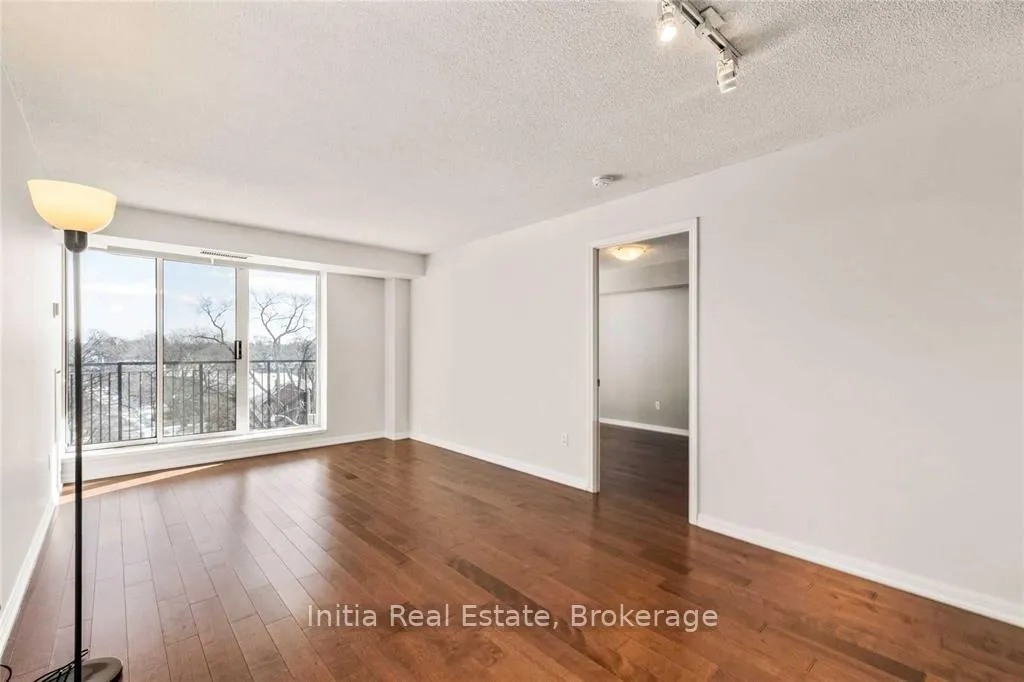 Photo 3 of Unit 502, 18 Wanless Avenue, Toronto, Lawrence Park North — HOMEH