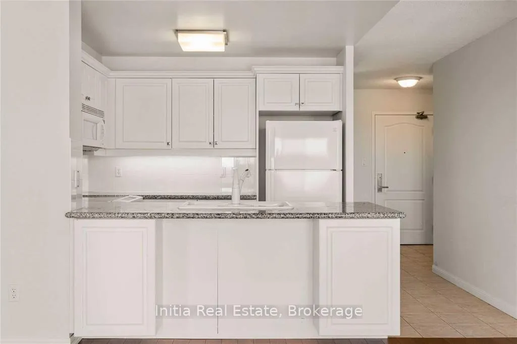 Photo 7 of Unit 502, 18 Wanless Avenue, Toronto, Lawrence Park North — HOMEH