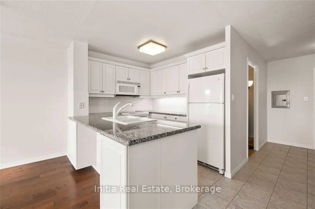 Photo 9 of Unit 502, 18 Wanless Avenue, Toronto, Lawrence Park North — HOMEH