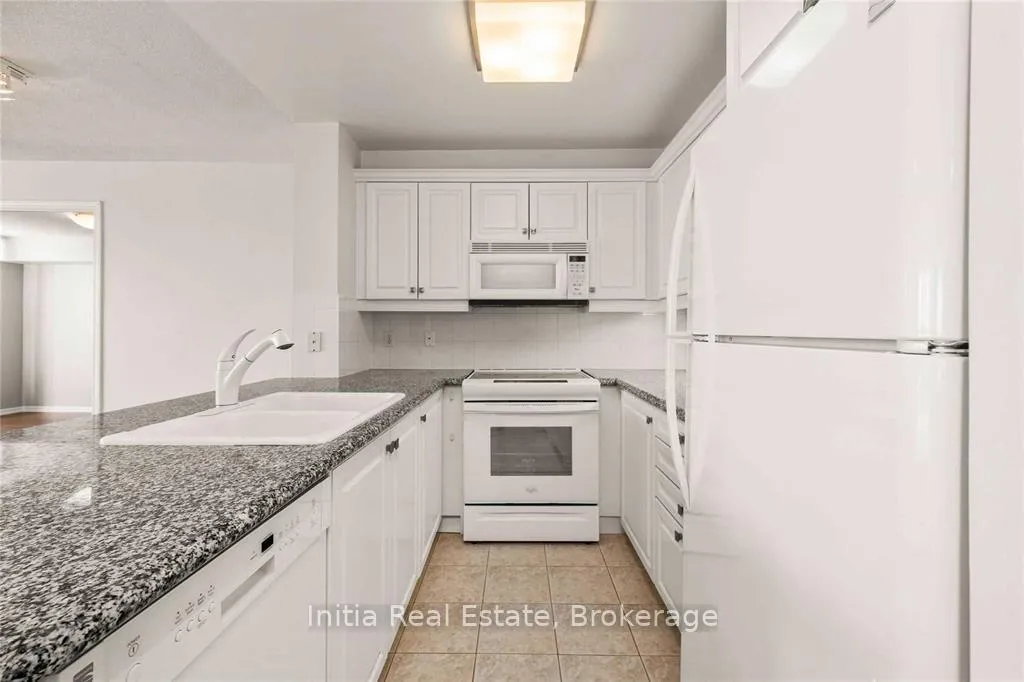 Photo 10 of Unit 502, 18 Wanless Avenue, Toronto, Lawrence Park North — HOMEH