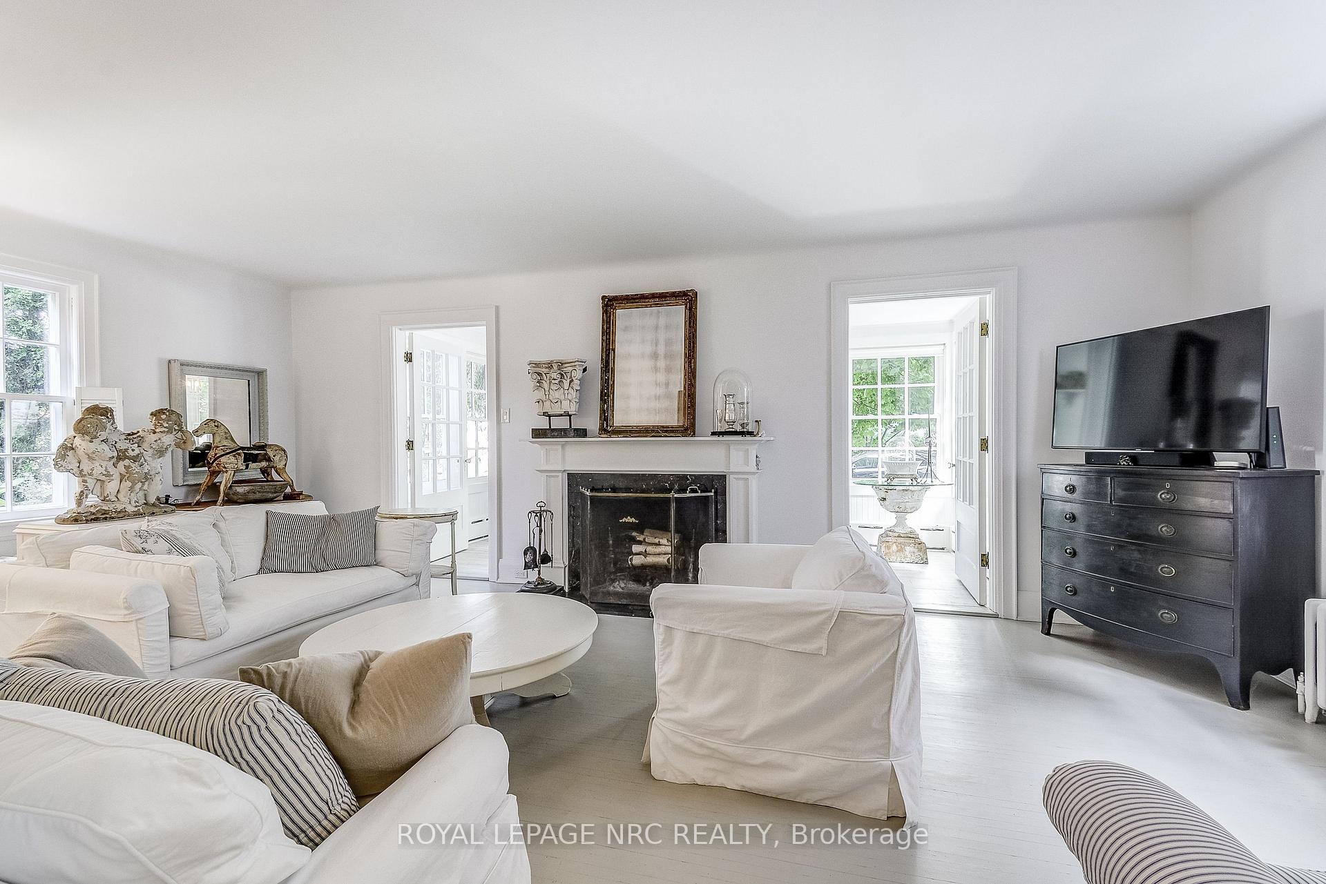 Photo 16 of 2 Pinehill Road, St. Catharines, Old Glenridge — HOMEH