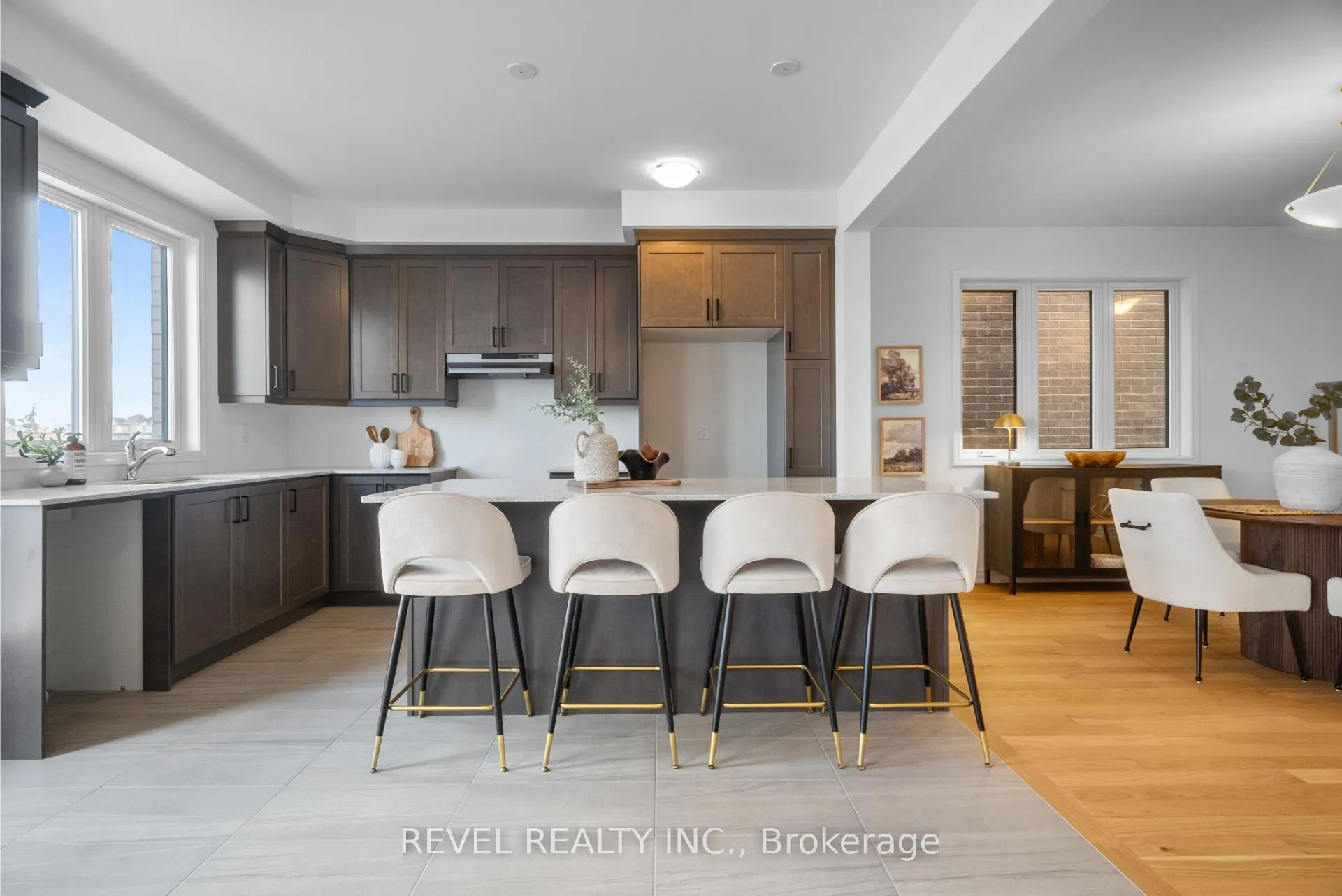 Photo 9 of 1545 Rothbury Crescent, Milton, Bowes — HOMEH