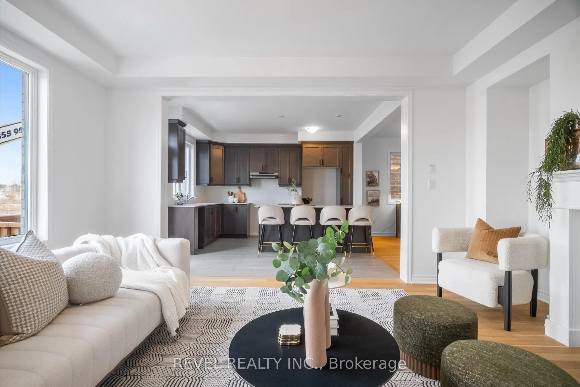 Photo 14 of 1545 Rothbury Crescent, Milton, Bowes — HOMEH