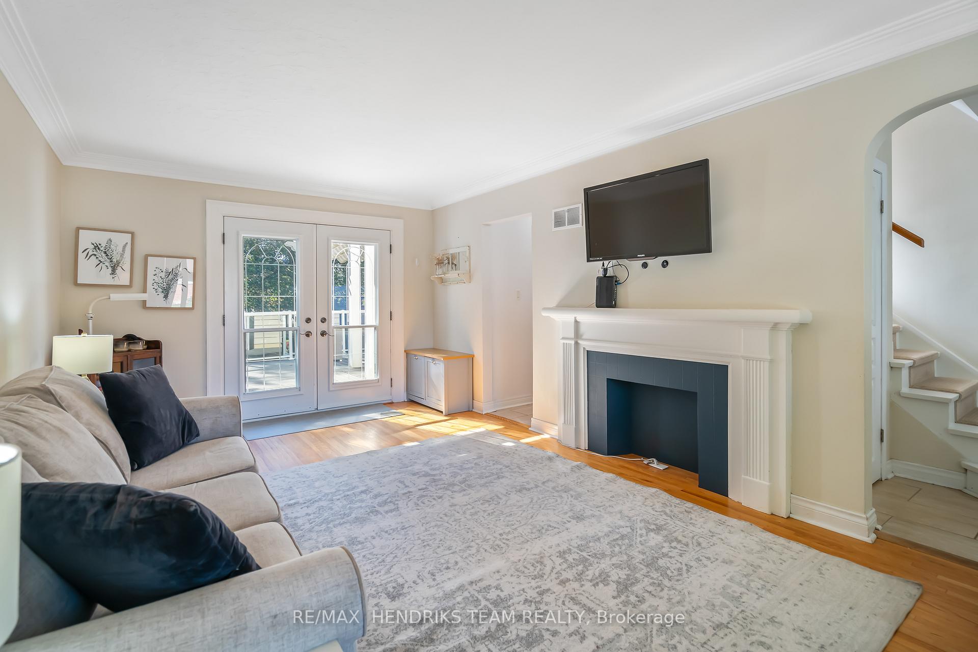 Photo 7 of 5 Maplewood Drive, St. Catharines, Vine/Linwell — HOMEH