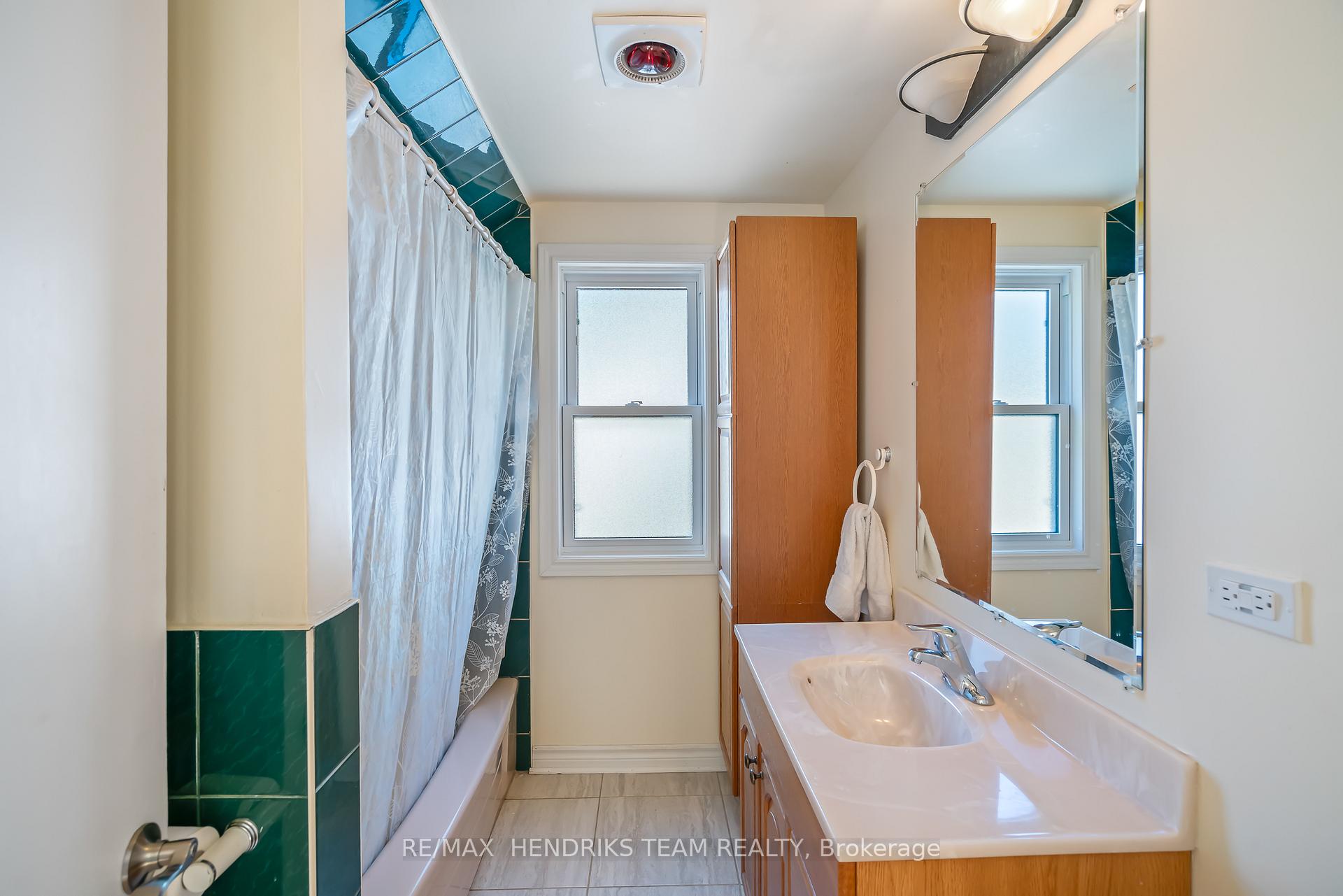 Photo 20 of 5 Maplewood Drive, St. Catharines, Vine/Linwell — HOMEH