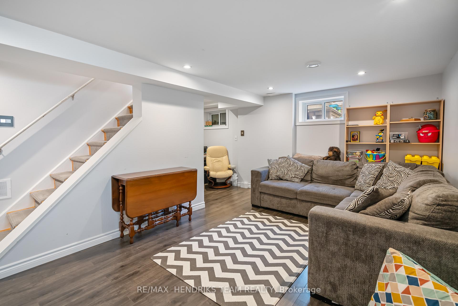 Photo 22 of 5 Maplewood Drive, St. Catharines, Vine/Linwell — HOMEH