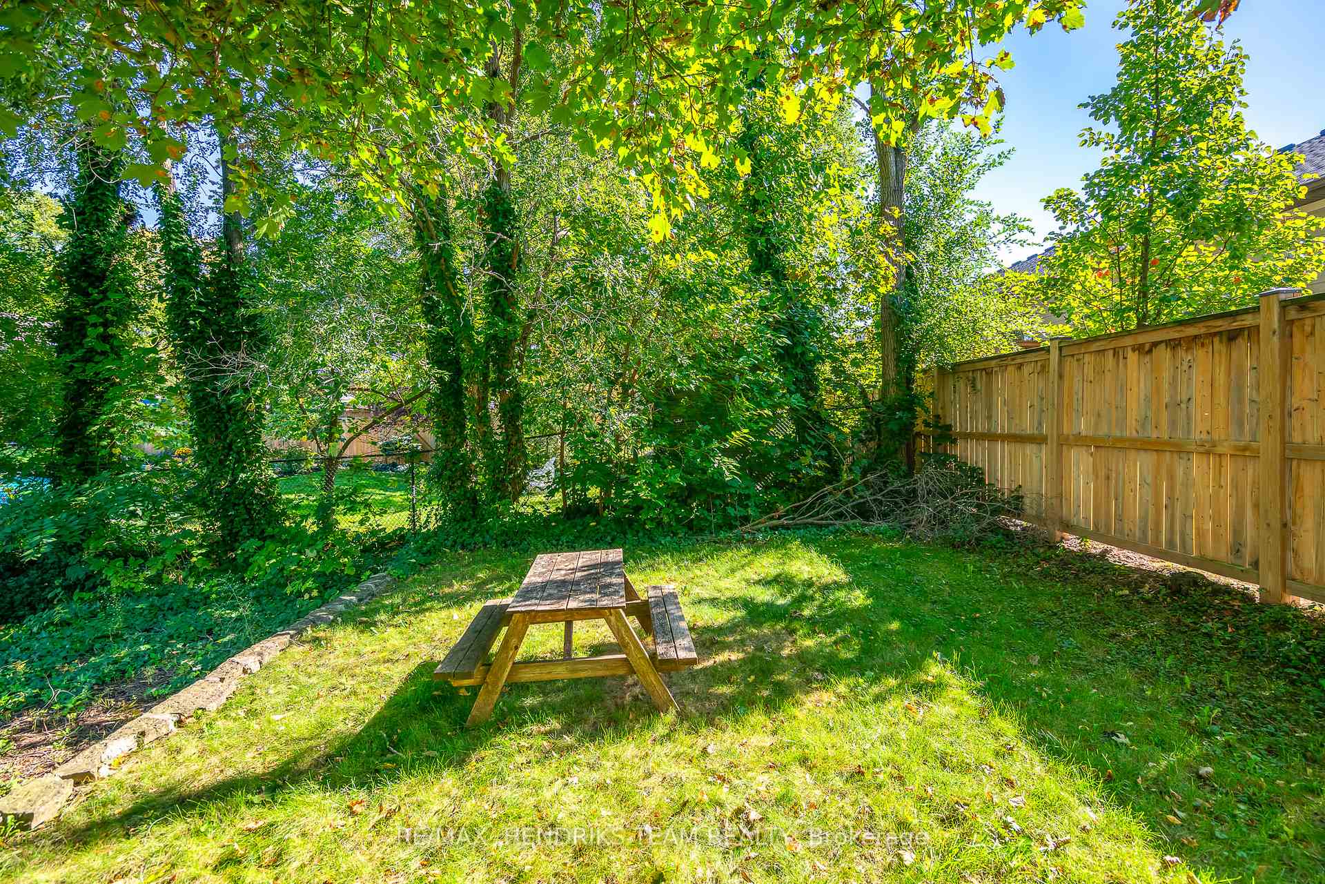 Photo 31 of 5 Maplewood Drive, St. Catharines, Vine/Linwell — HOMEH