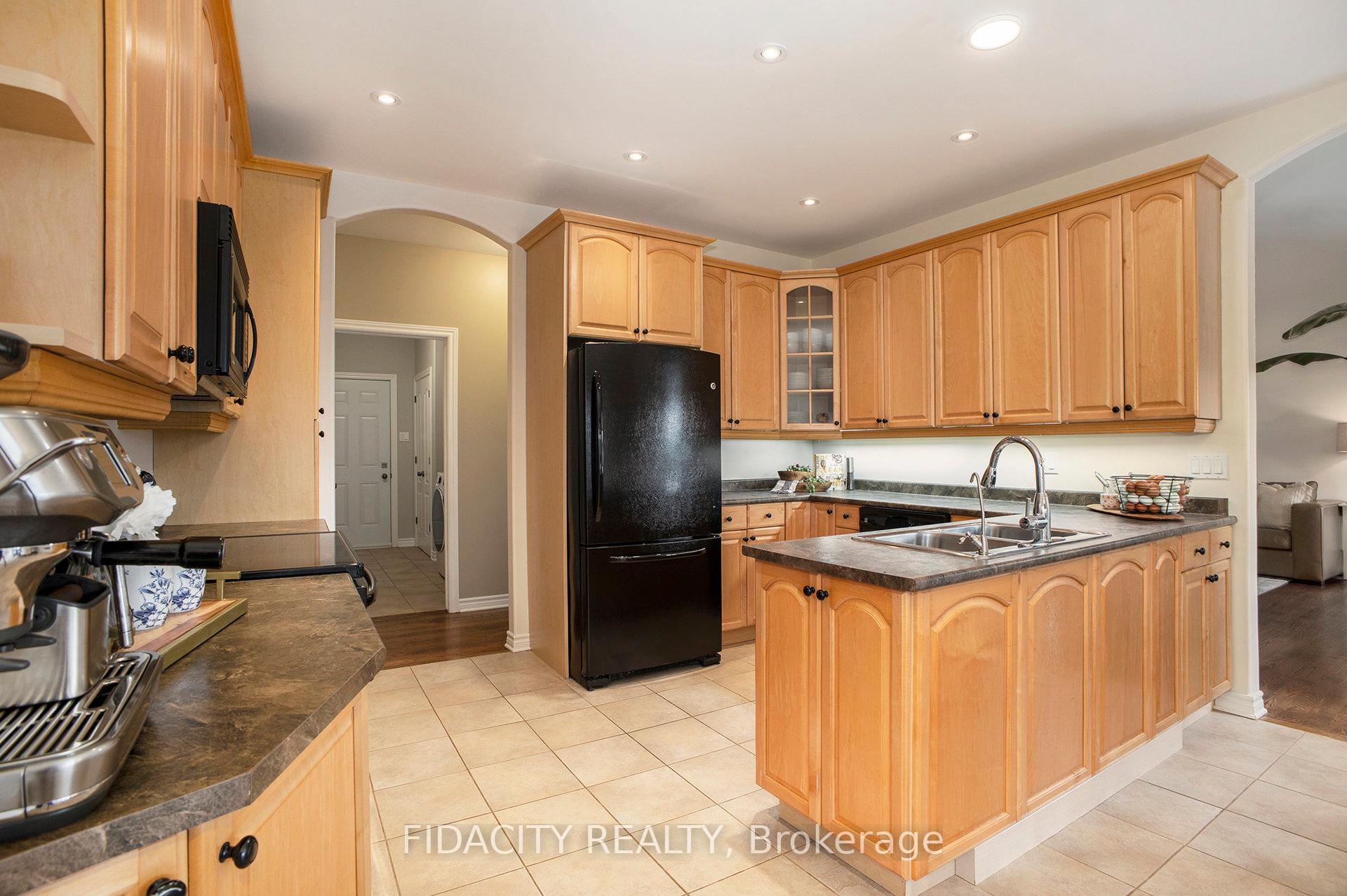 Photo 13 of 16 Canadian Drive, Ottawa, Remainder of Stittsville & Area — HOMEH
