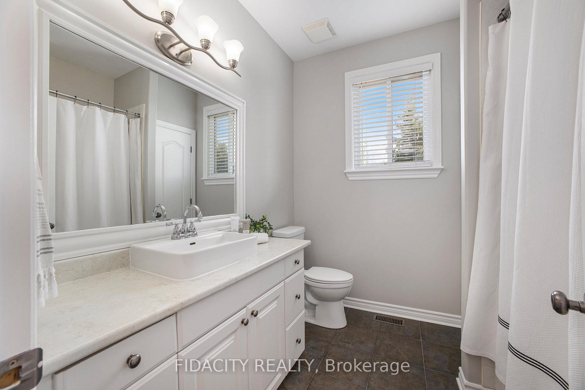Photo 25 of 16 Canadian Drive, Ottawa, Remainder of Stittsville & Area — HOMEH