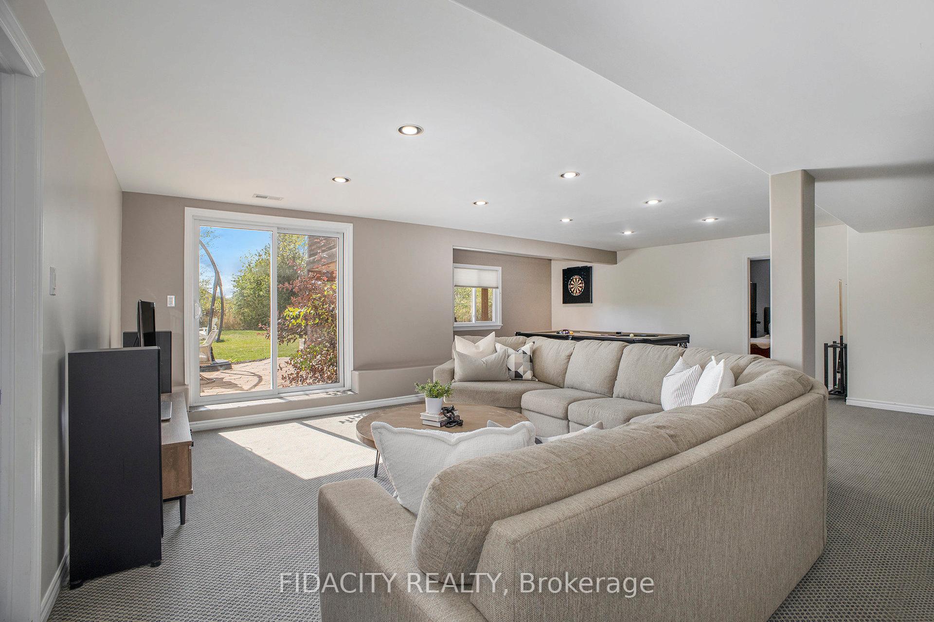 Photo 27 of 16 Canadian Drive, Ottawa, Remainder of Stittsville & Area — HOMEH