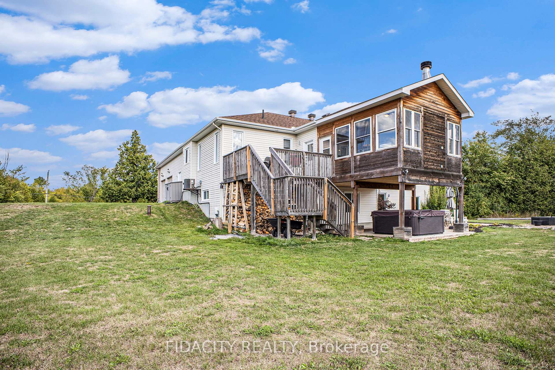 Photo 36 of 16 Canadian Drive, Ottawa, Remainder of Stittsville & Area — HOMEH
