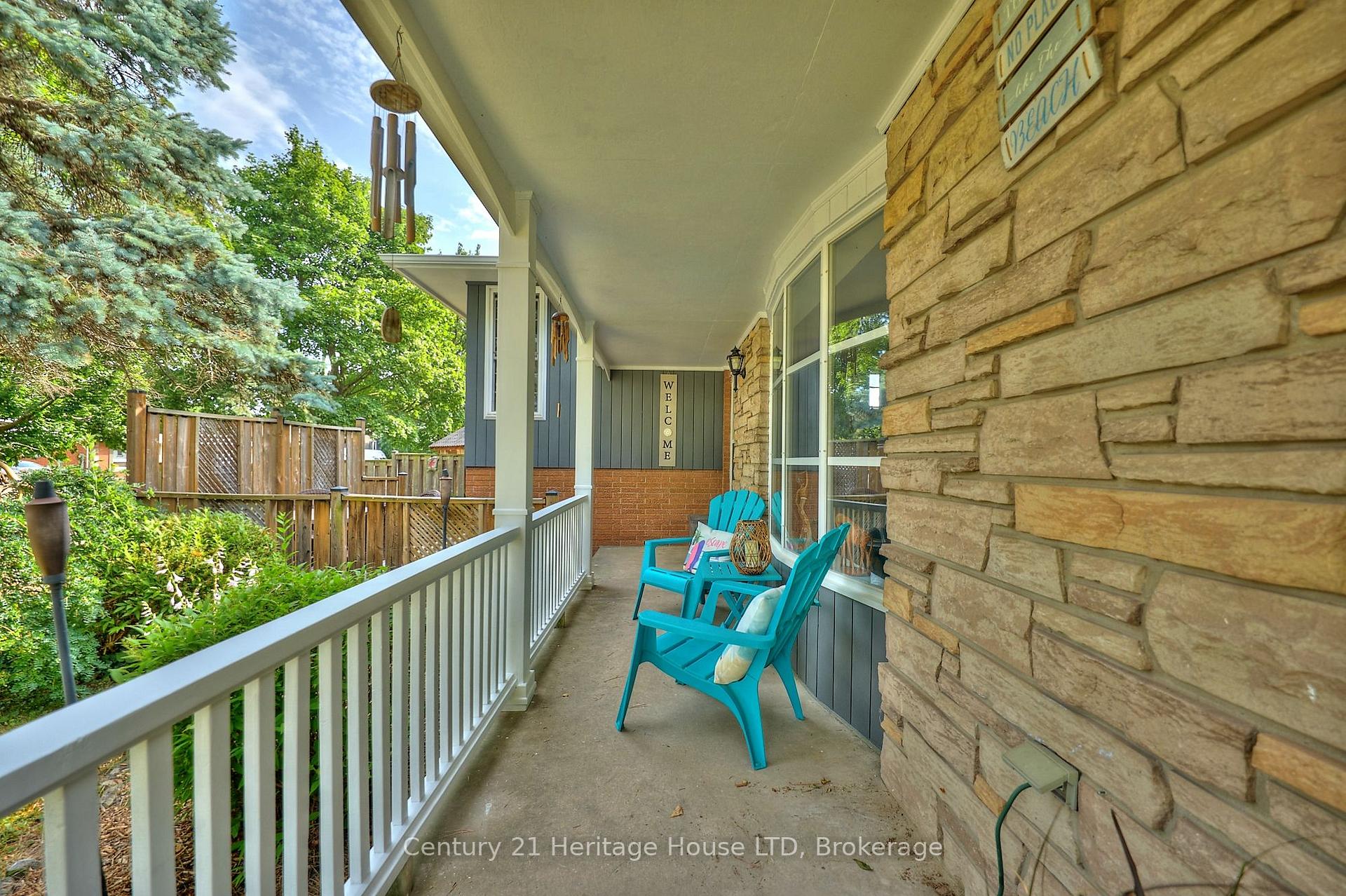 Photo 3 of 30 Cartier Drive, St. Catharines, Vine/Linwell — HOMEH