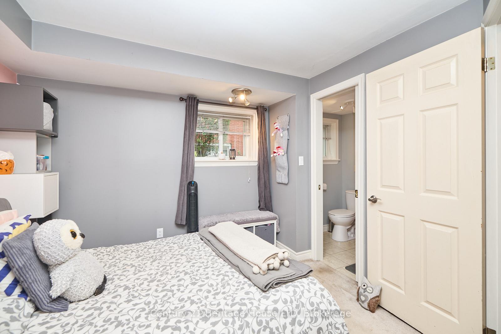 Photo 16 of 30 Cartier Drive, St. Catharines, Vine/Linwell — HOMEH