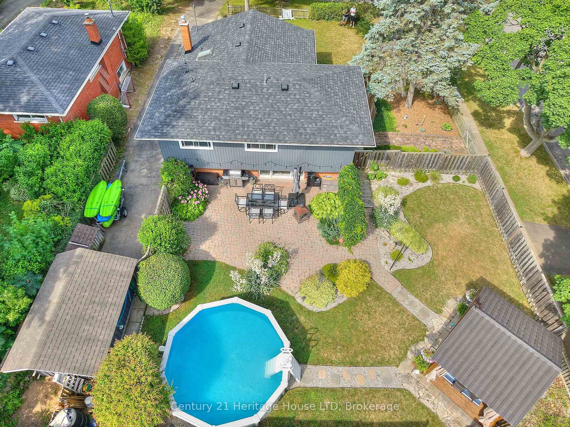 Photo 27 of 30 Cartier Drive, St. Catharines, Vine/Linwell — HOMEH