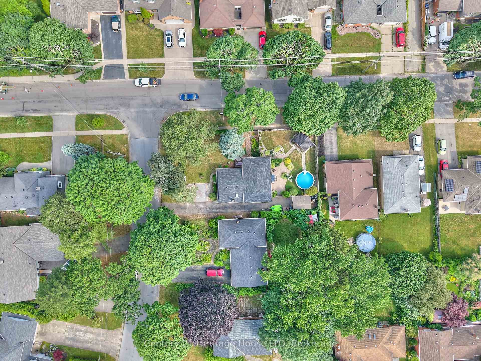Photo 28 of 30 Cartier Drive, St. Catharines, Vine/Linwell — HOMEH