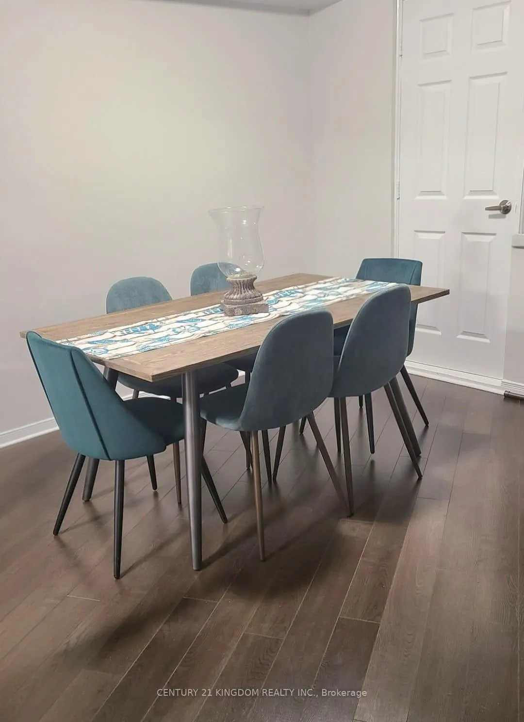 Photo 10 of Unit 1819, 10 Edgecliff Golfway, Toronto, Flemingdon Park — HOMEH