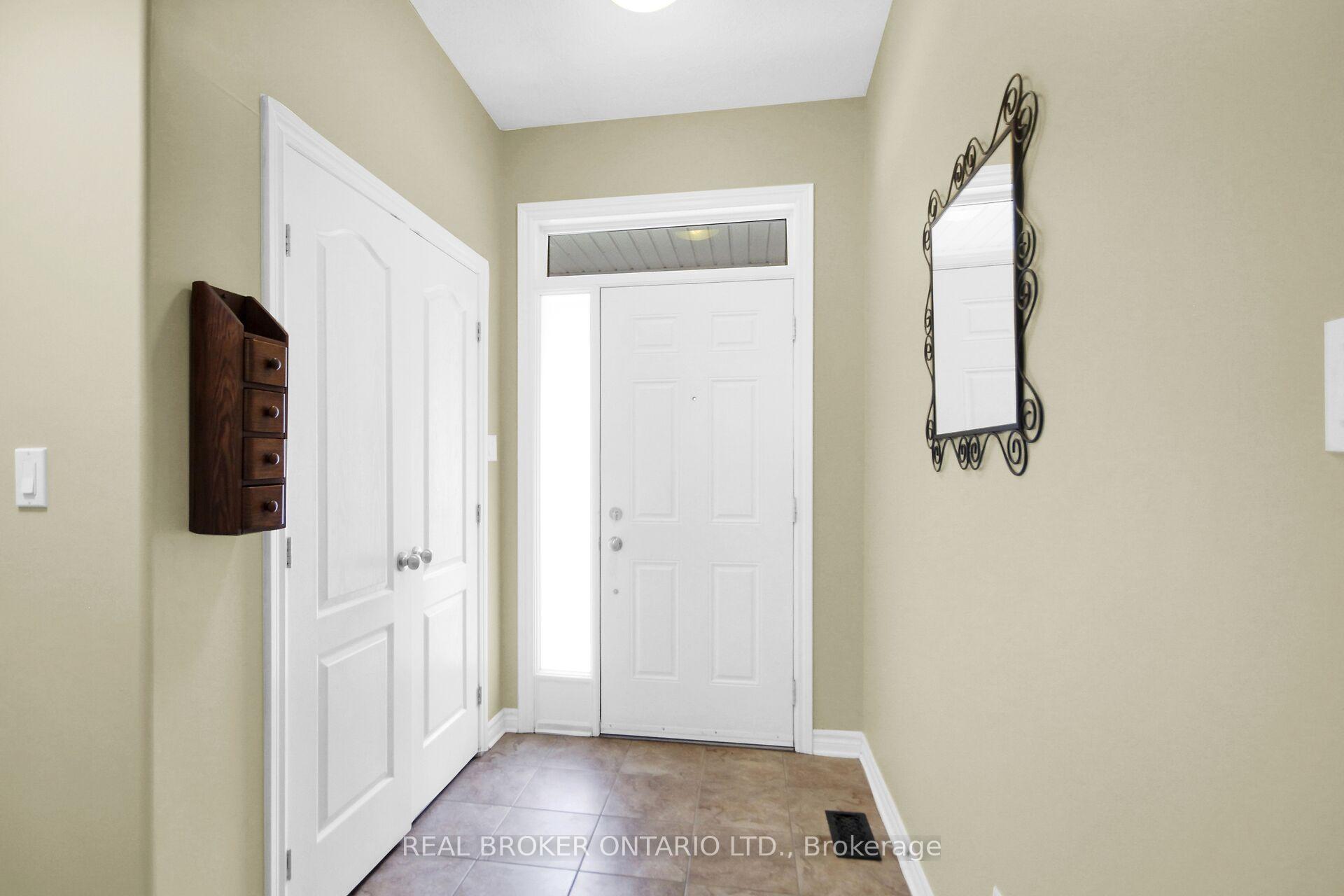 Photo 4 of 181 Talltree Crescent, Ottawa, Stittsville (Central) — HOMEH