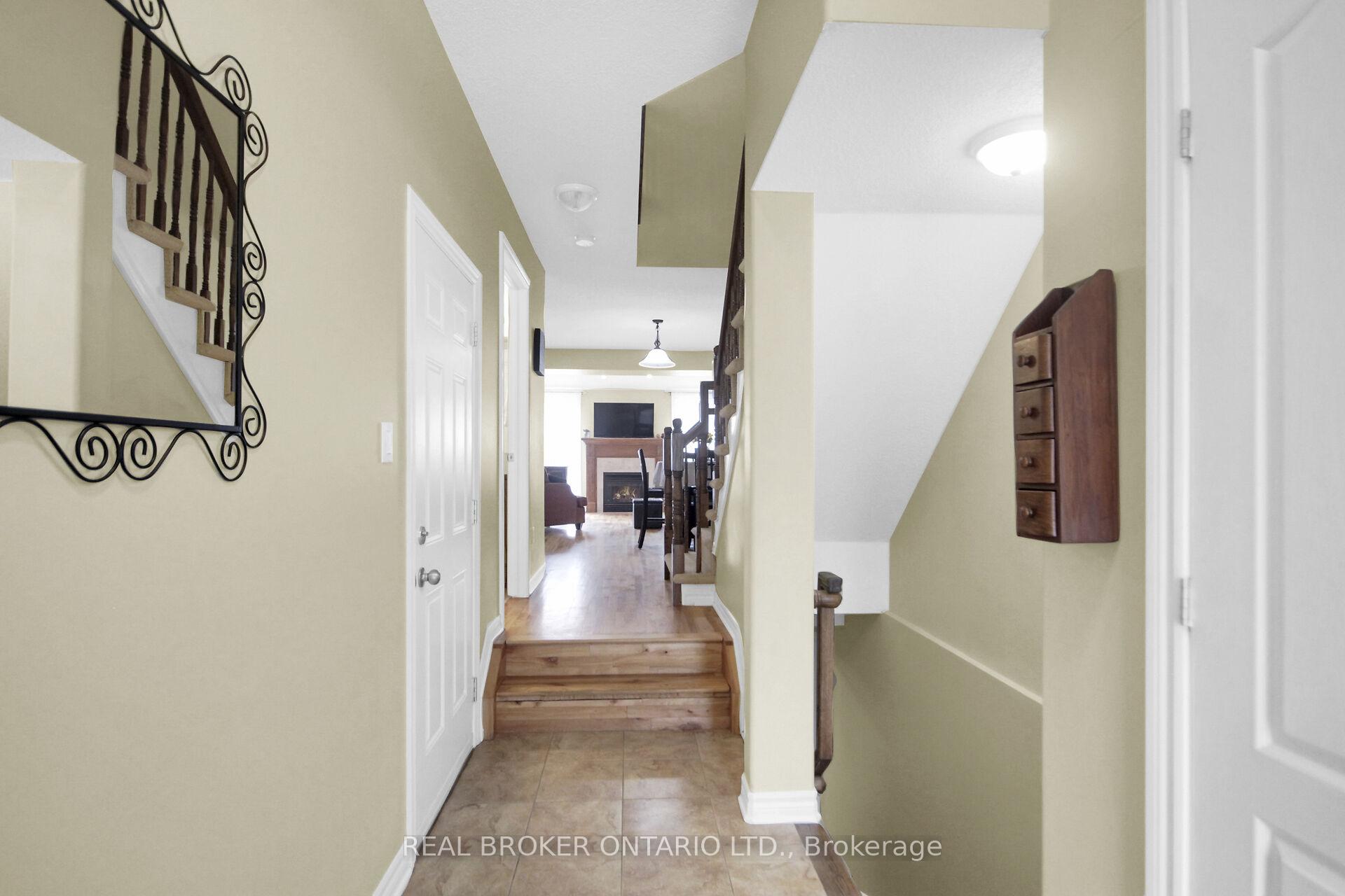 Photo 5 of 181 Talltree Crescent, Ottawa, Stittsville (Central) — HOMEH