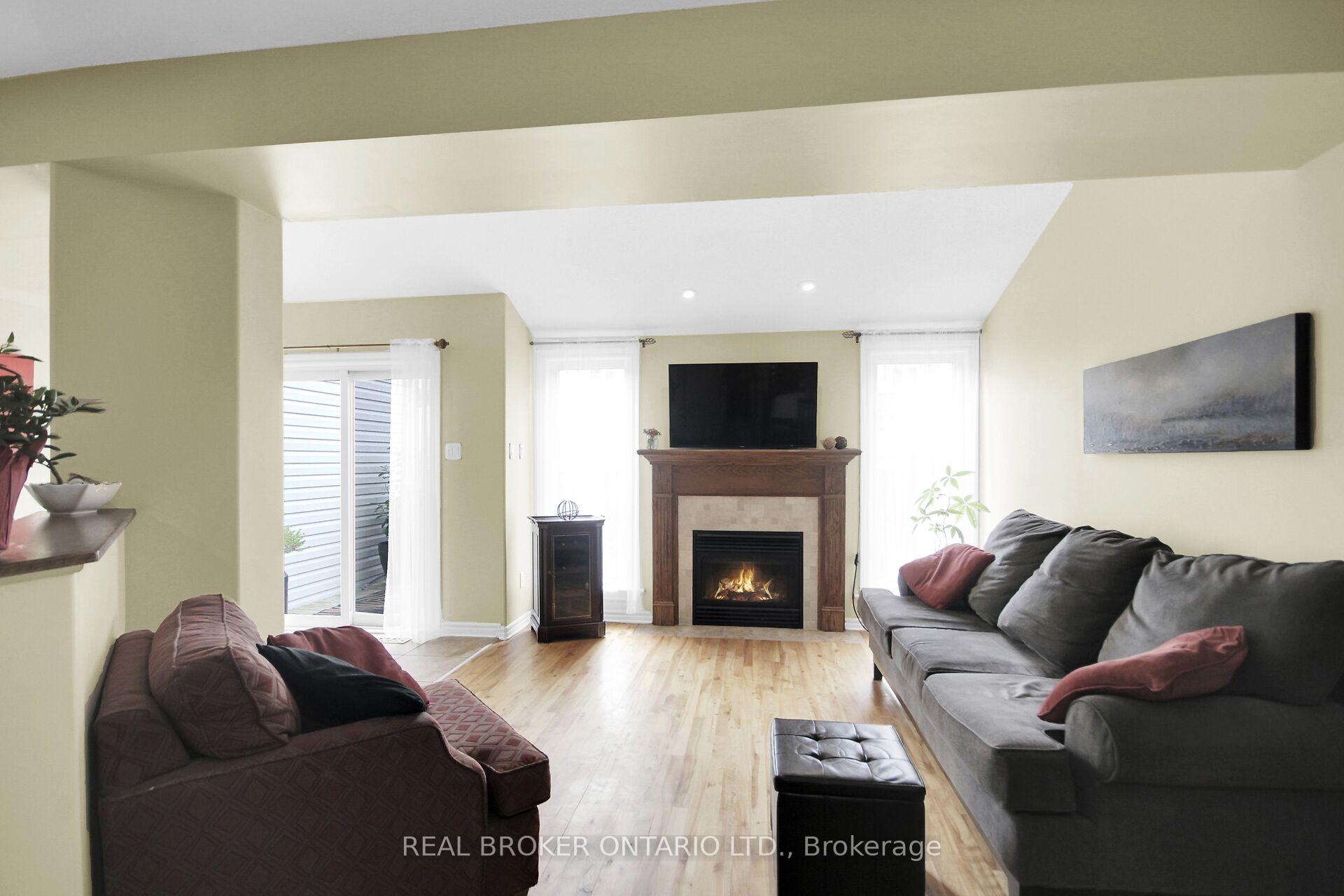 Photo 7 of 181 Talltree Crescent, Ottawa, Stittsville (Central) — HOMEH