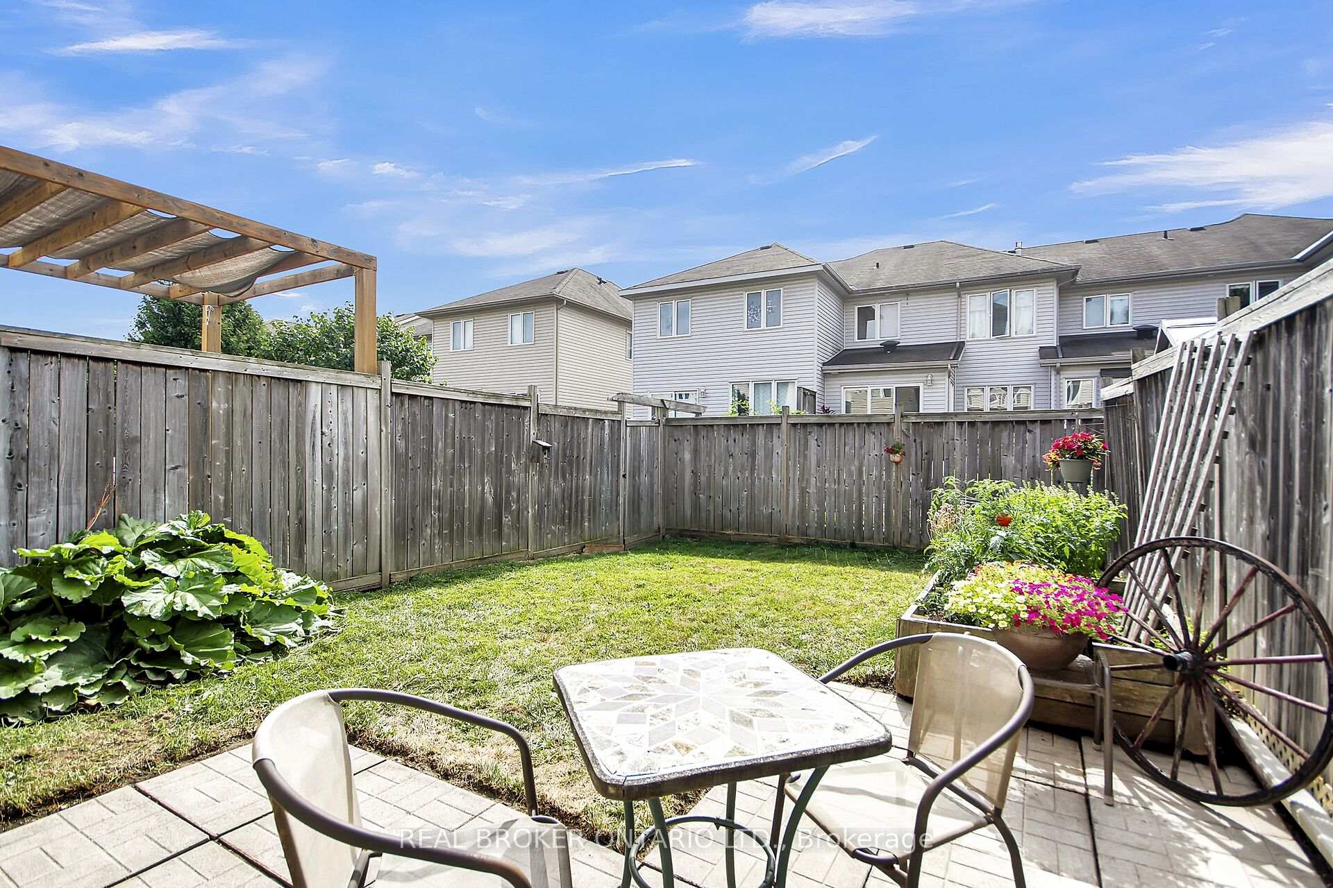 Photo 28 of 181 Talltree Crescent, Ottawa, Stittsville (Central) — HOMEH