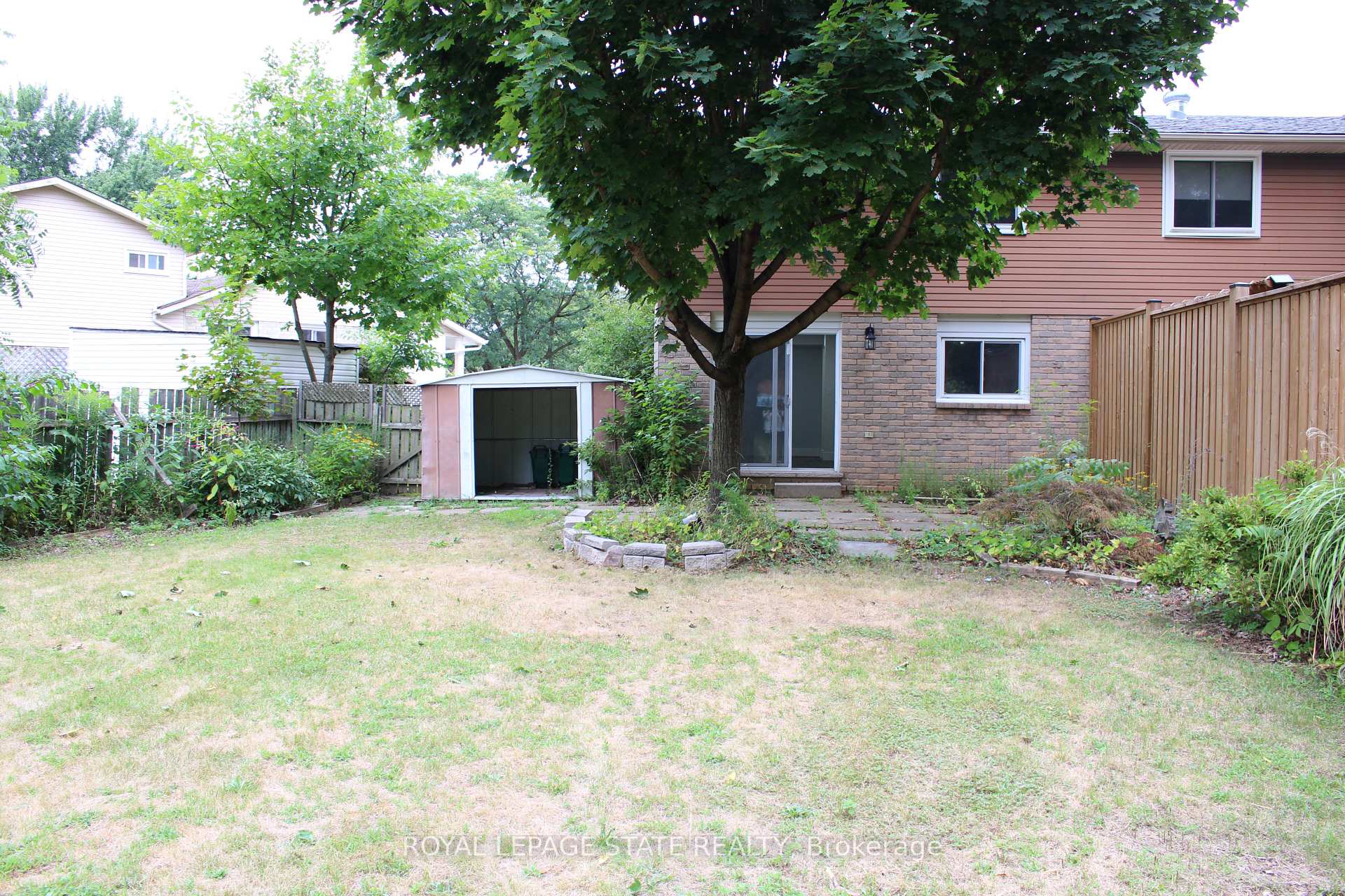 Photo 11 of 19 cecelia Court, St. Catharines, Carlton/Bunting — HOMEH