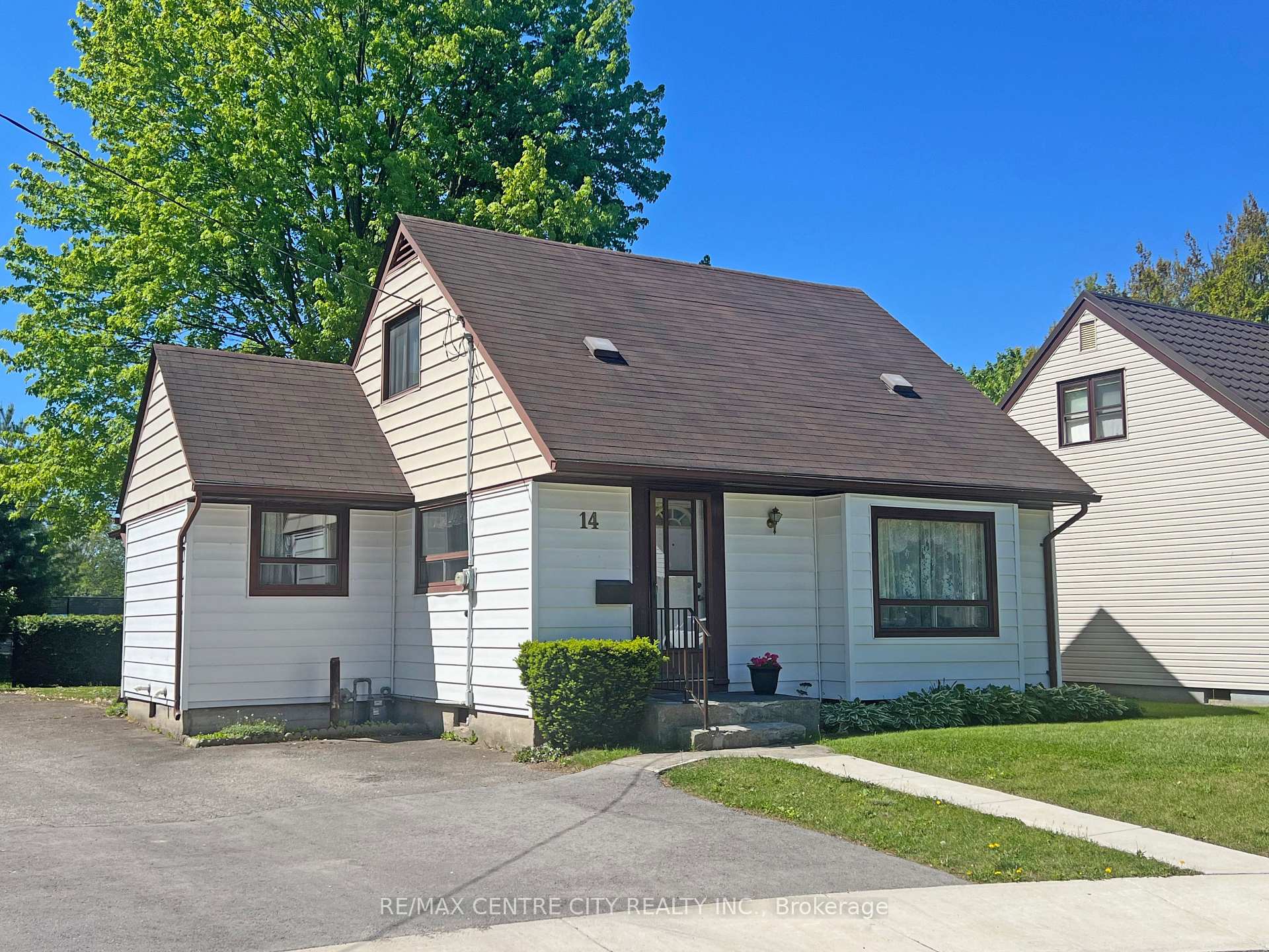 Photo 1 of 14 Bell Avenue, St. Thomas — HOMEH