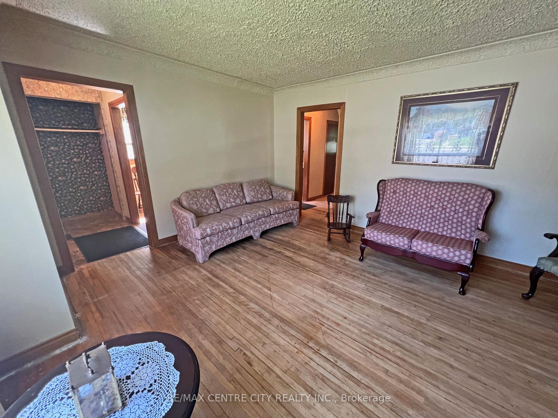 Photo 18 of 14 Bell Avenue, St. Thomas — HOMEH