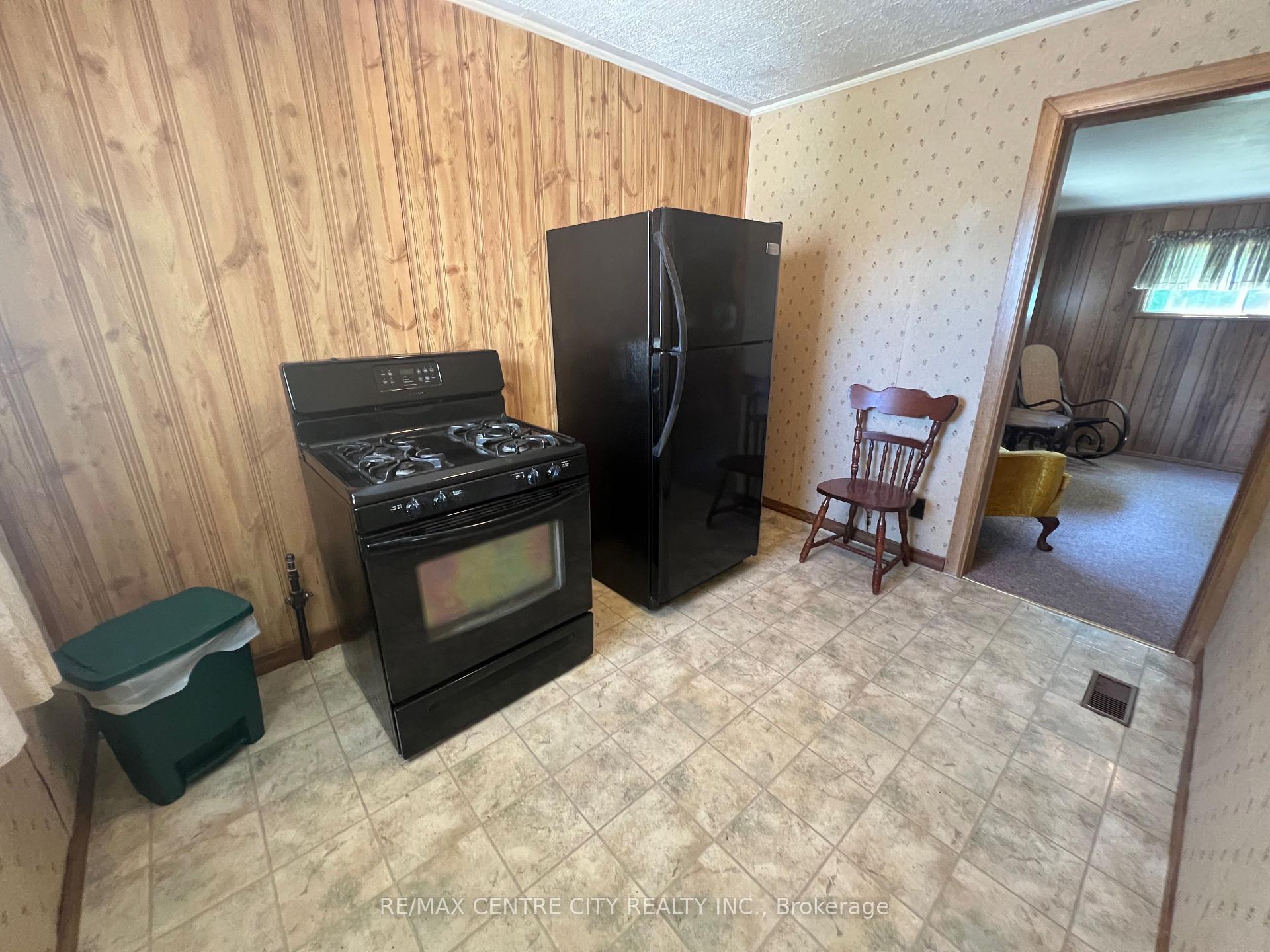 Photo 23 of 14 Bell Avenue, St. Thomas — HOMEH