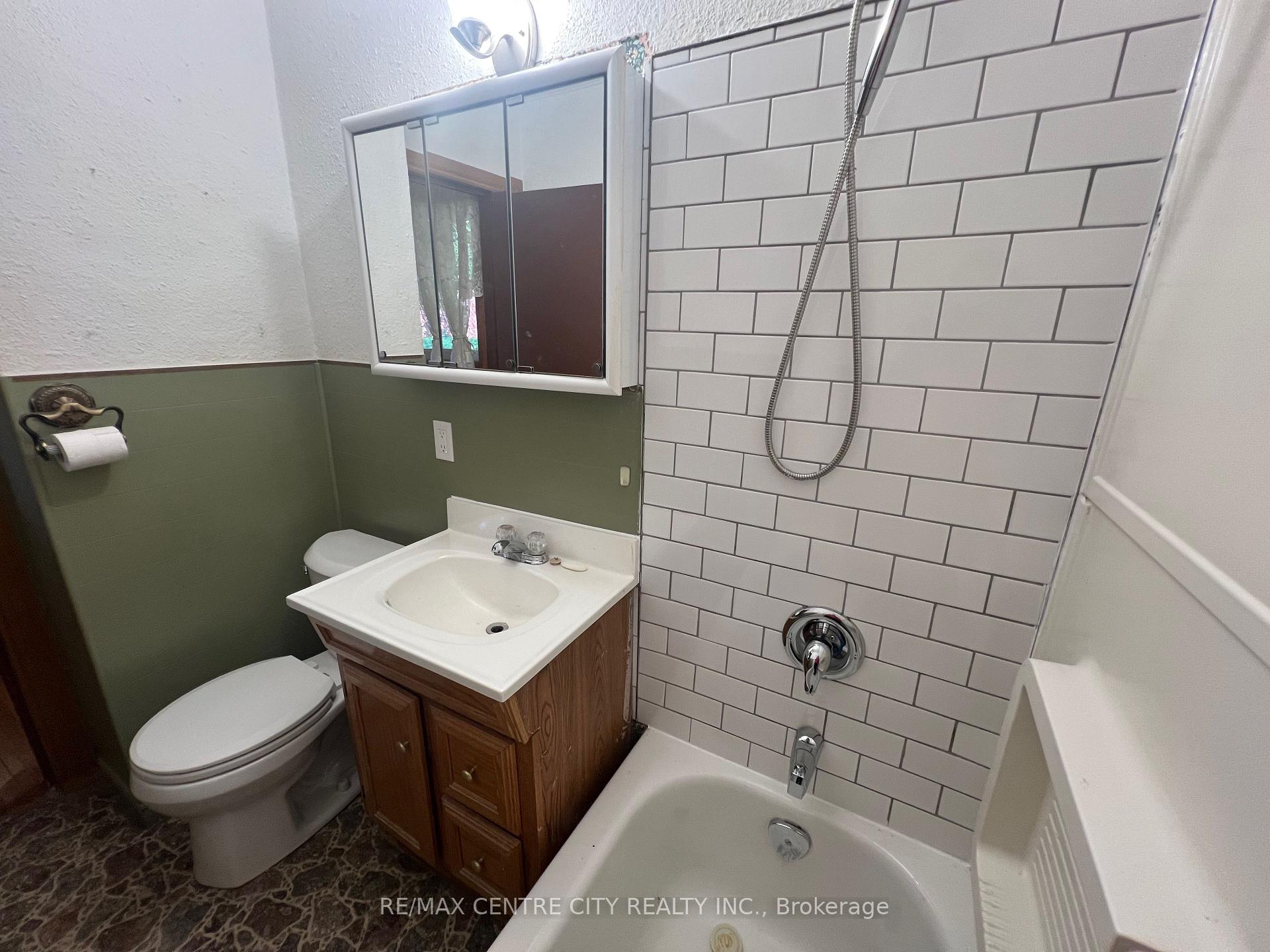 Photo 31 of 14 Bell Avenue, St. Thomas — HOMEH