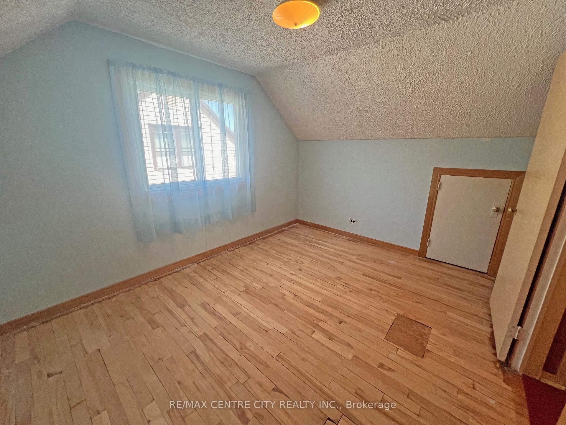 Photo 37 of 14 Bell Avenue, St. Thomas — HOMEH
