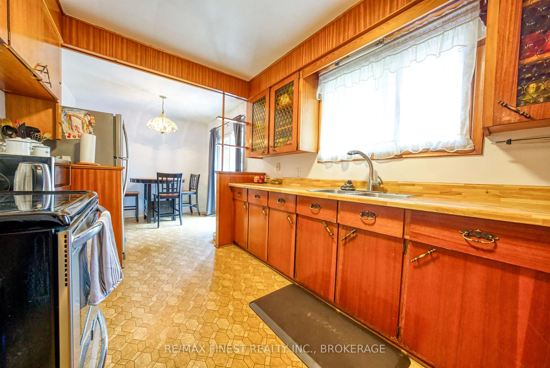 Photo 11 of 107 Casterton Avenue, Kingston, Central City West — HOMEH