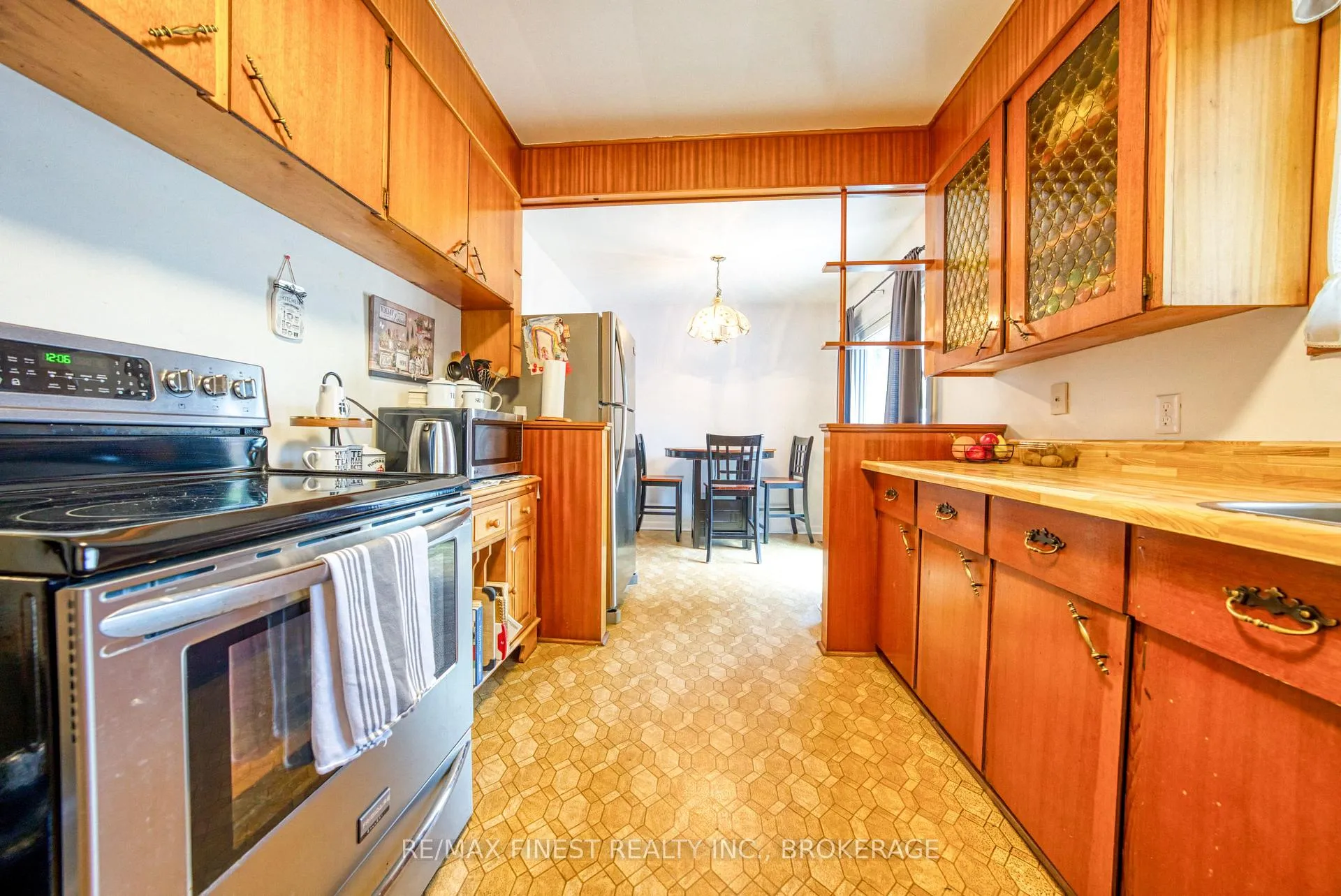 Photo 12 of 107 Casterton Avenue, Kingston, Central City West — HOMEH